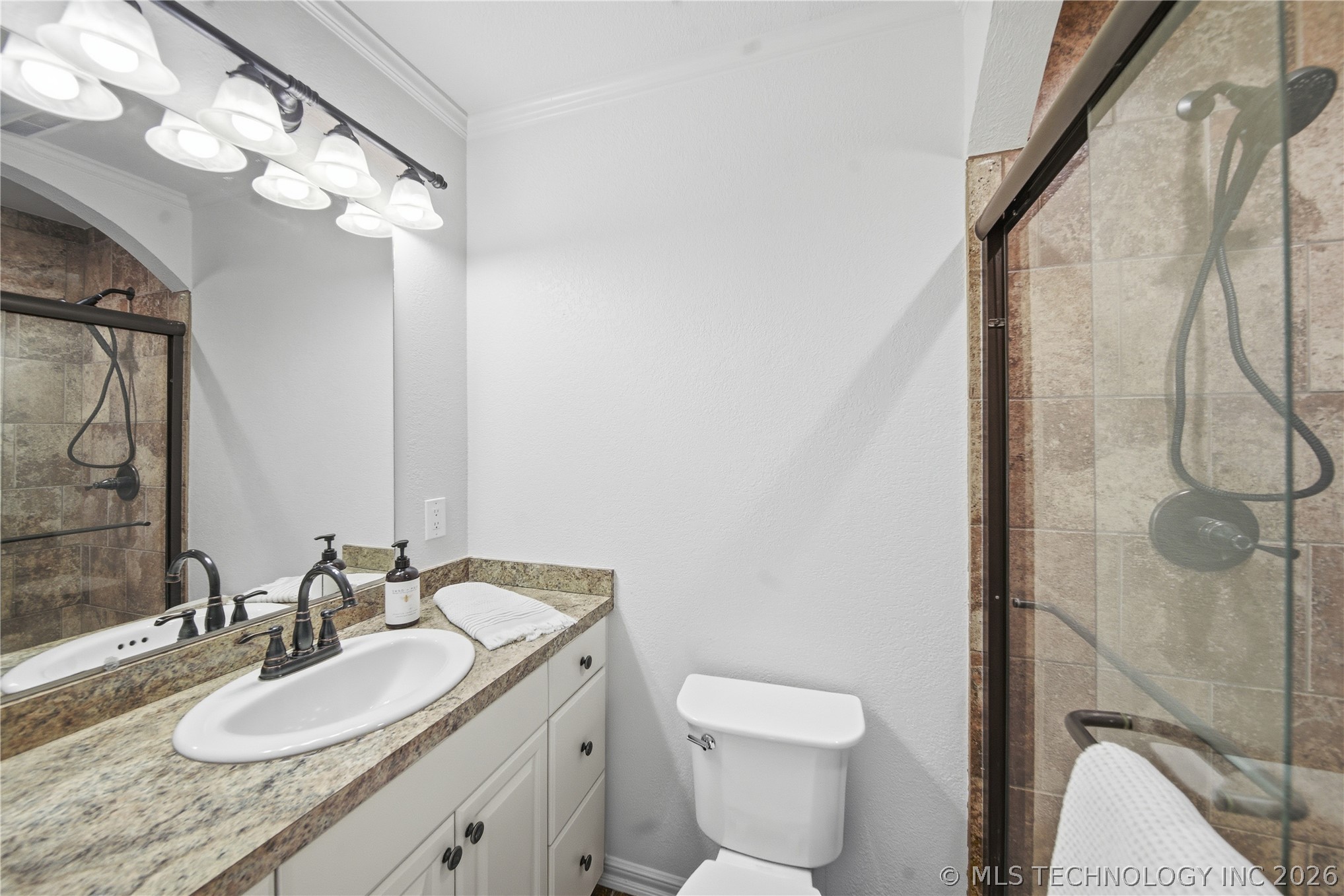 265 E Glenpool Boulevard Property Photo 22