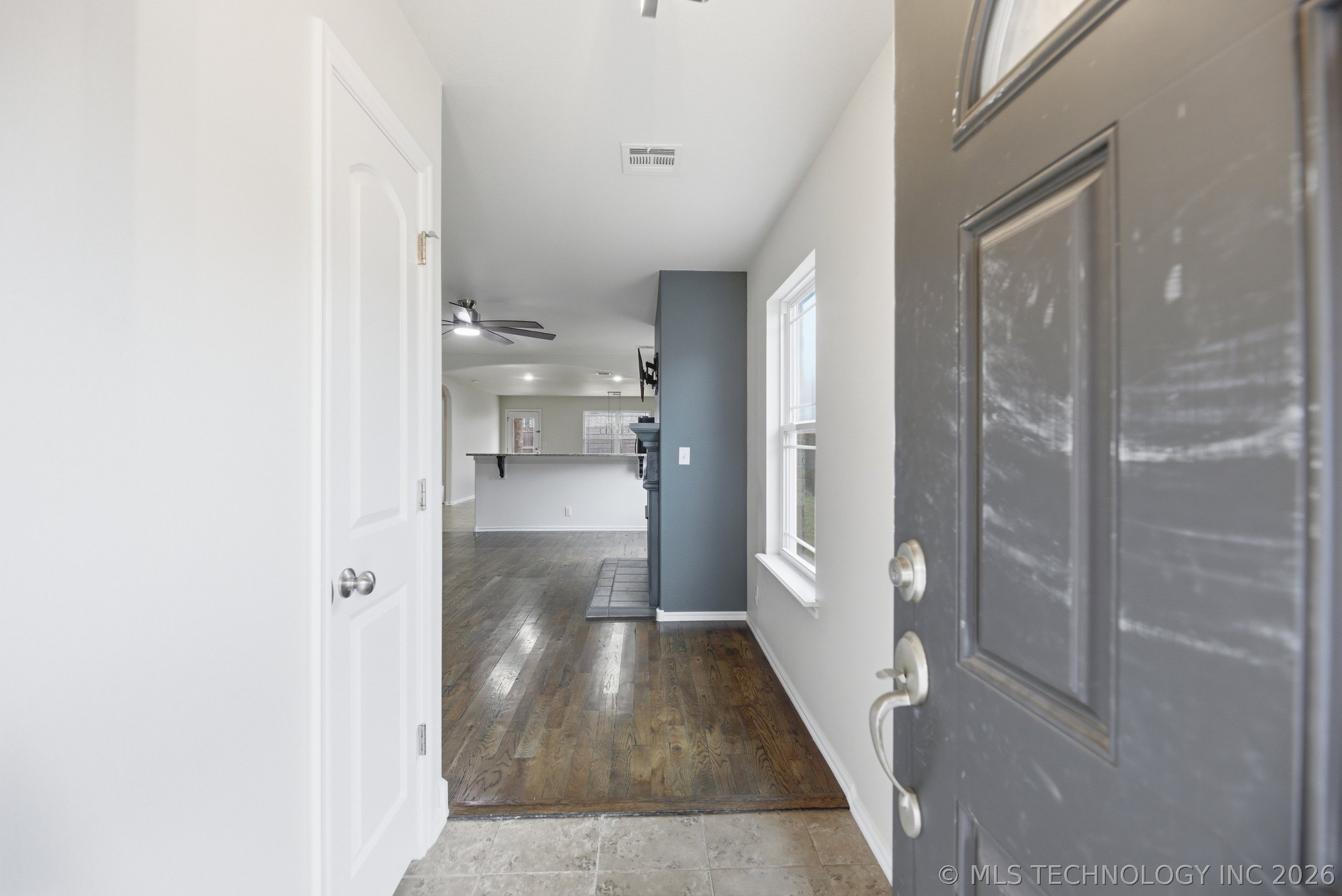 1470 W Burnham Avenue Property Photo 4