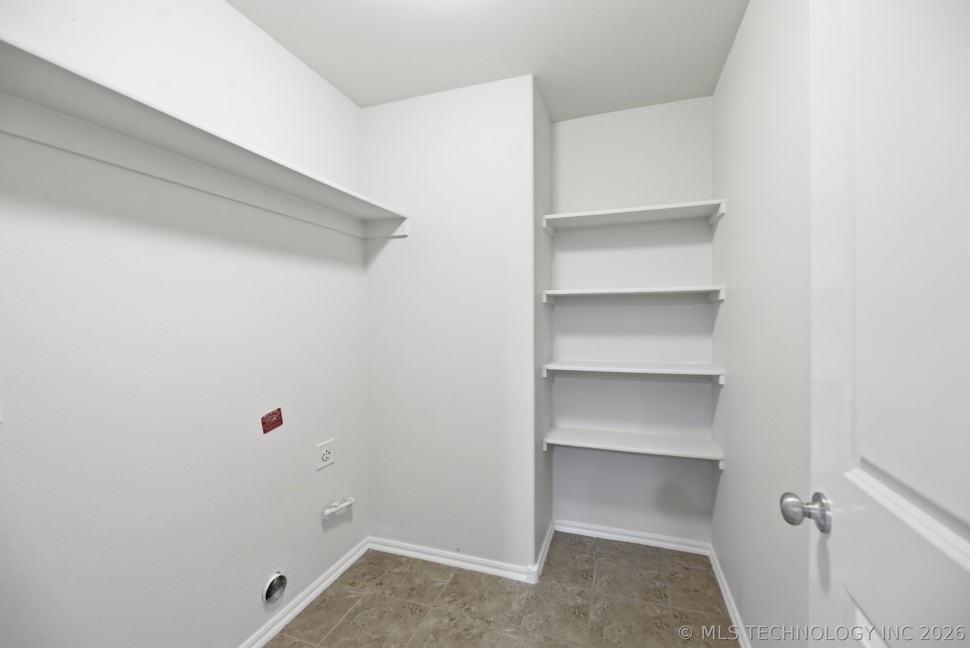1470 W Burnham Avenue Property Photo 13