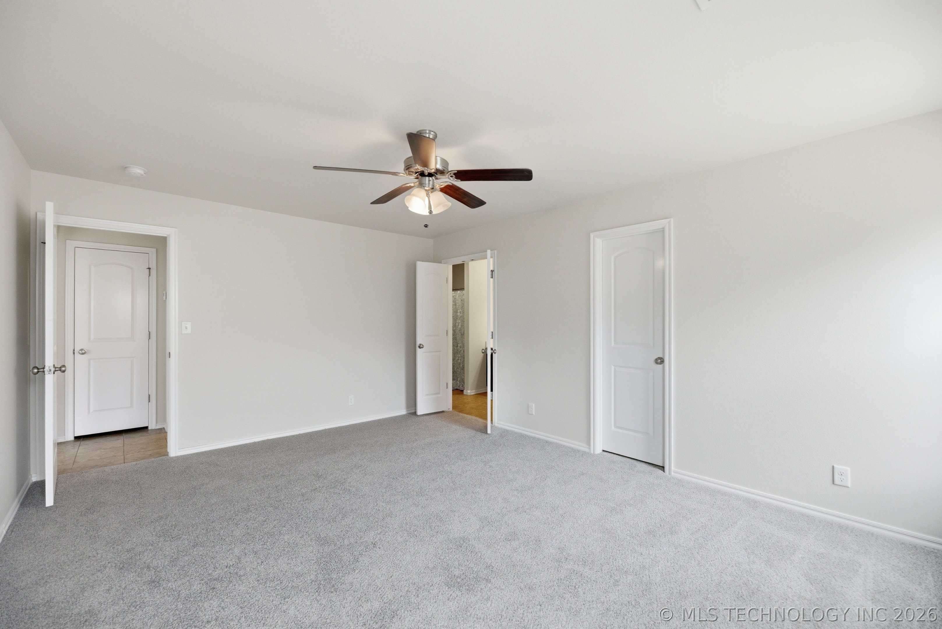 1470 W Burnham Avenue Property Photo 15