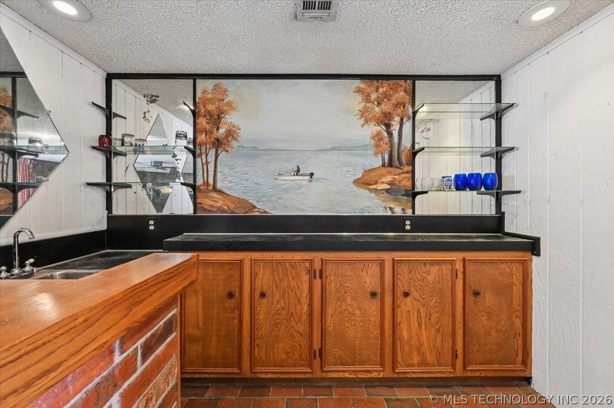 1611 N Boston Place Property Photo 13