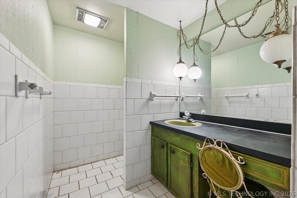 1611 N Boston Place Property Photo 16