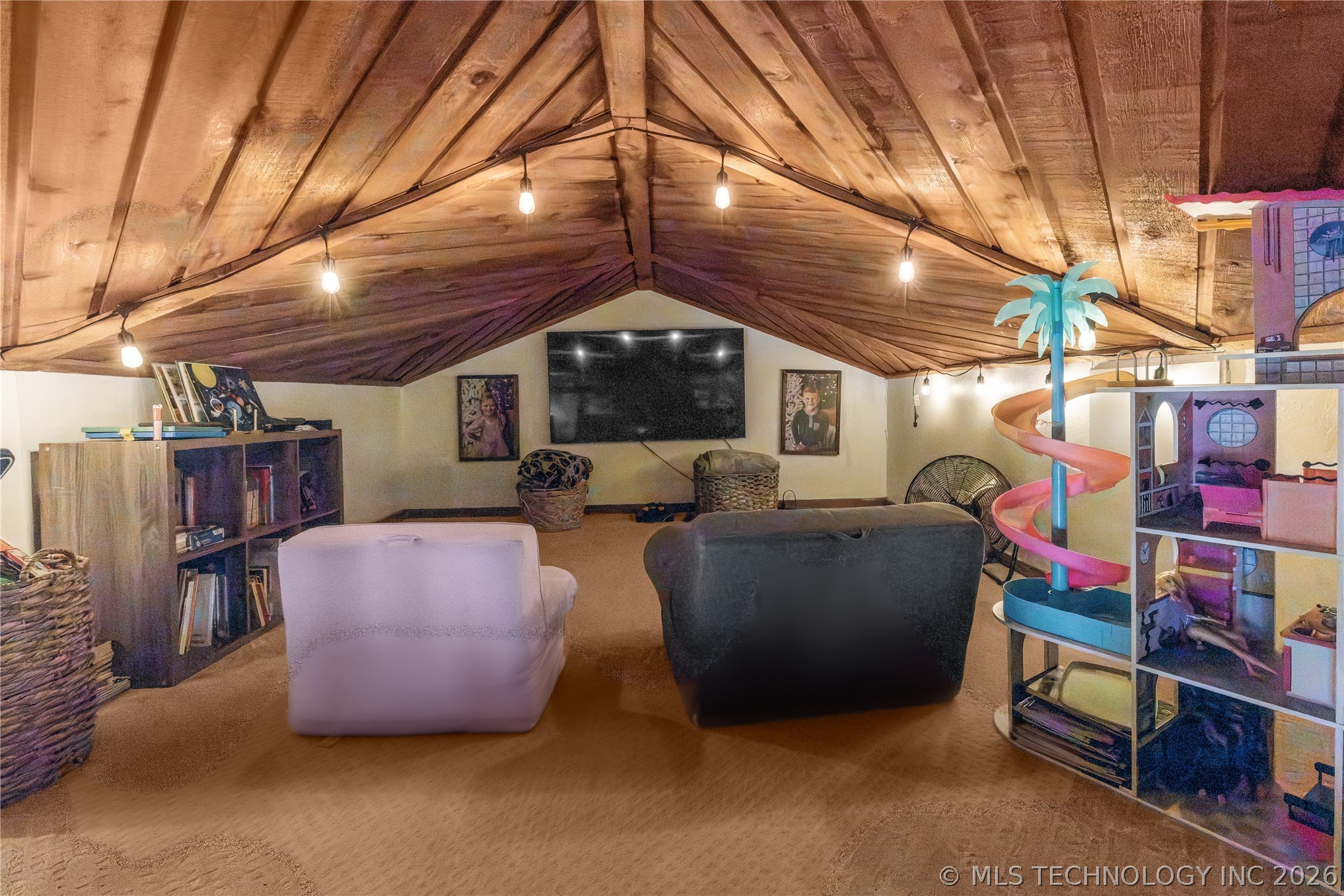 1404 Oakridge Property Photo 10