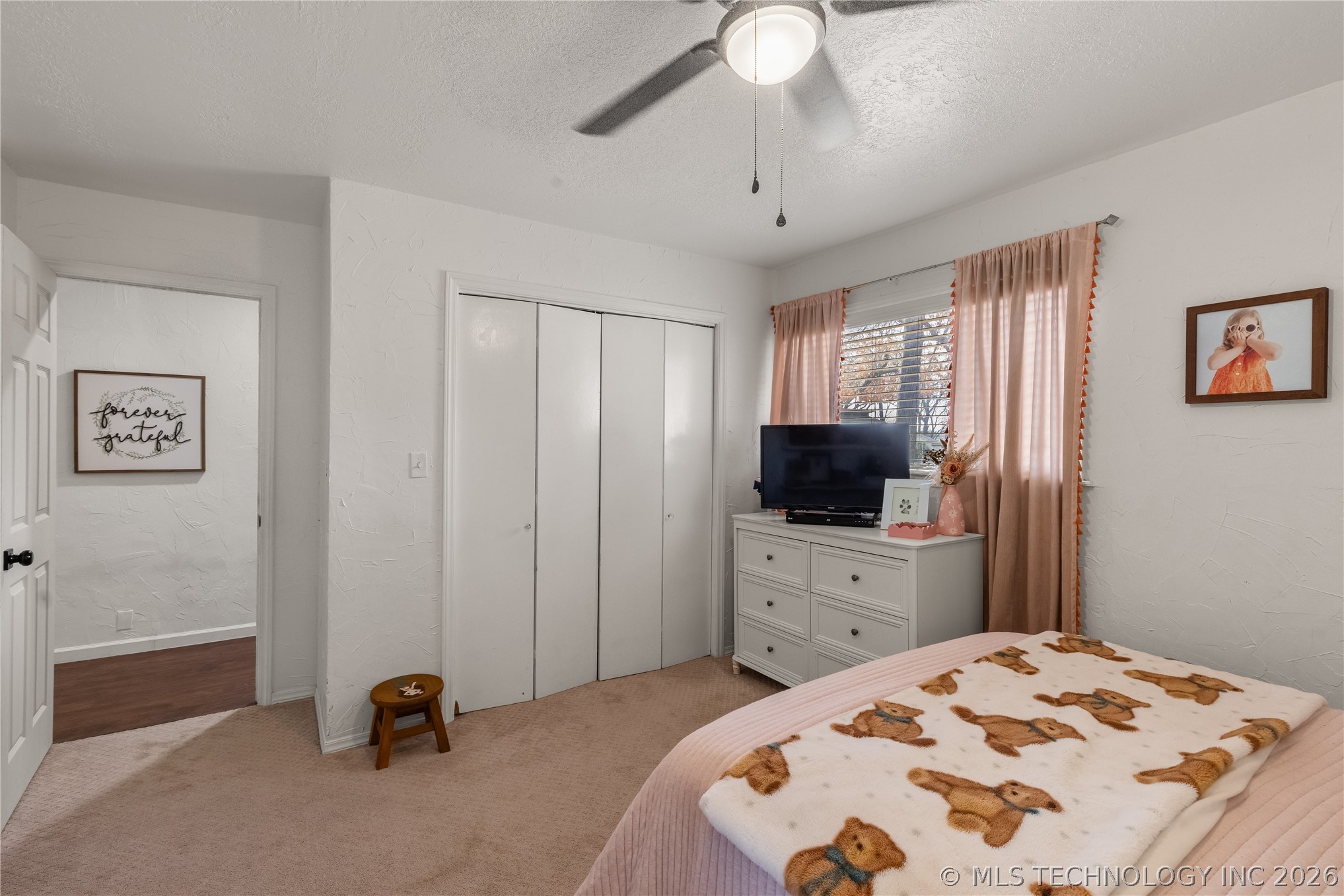 1404 Oakridge Property Photo 18