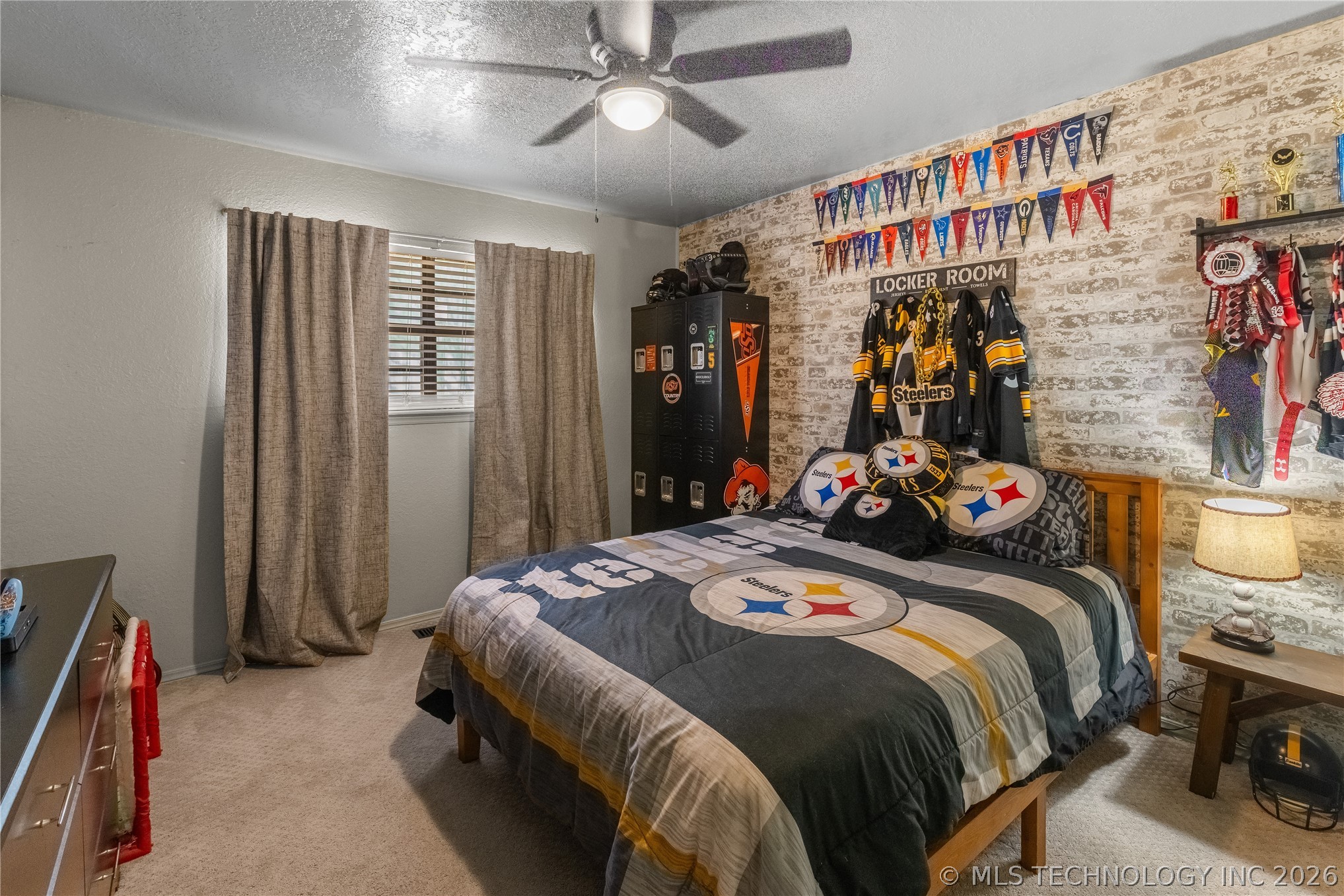 1404 Oakridge Property Photo 20