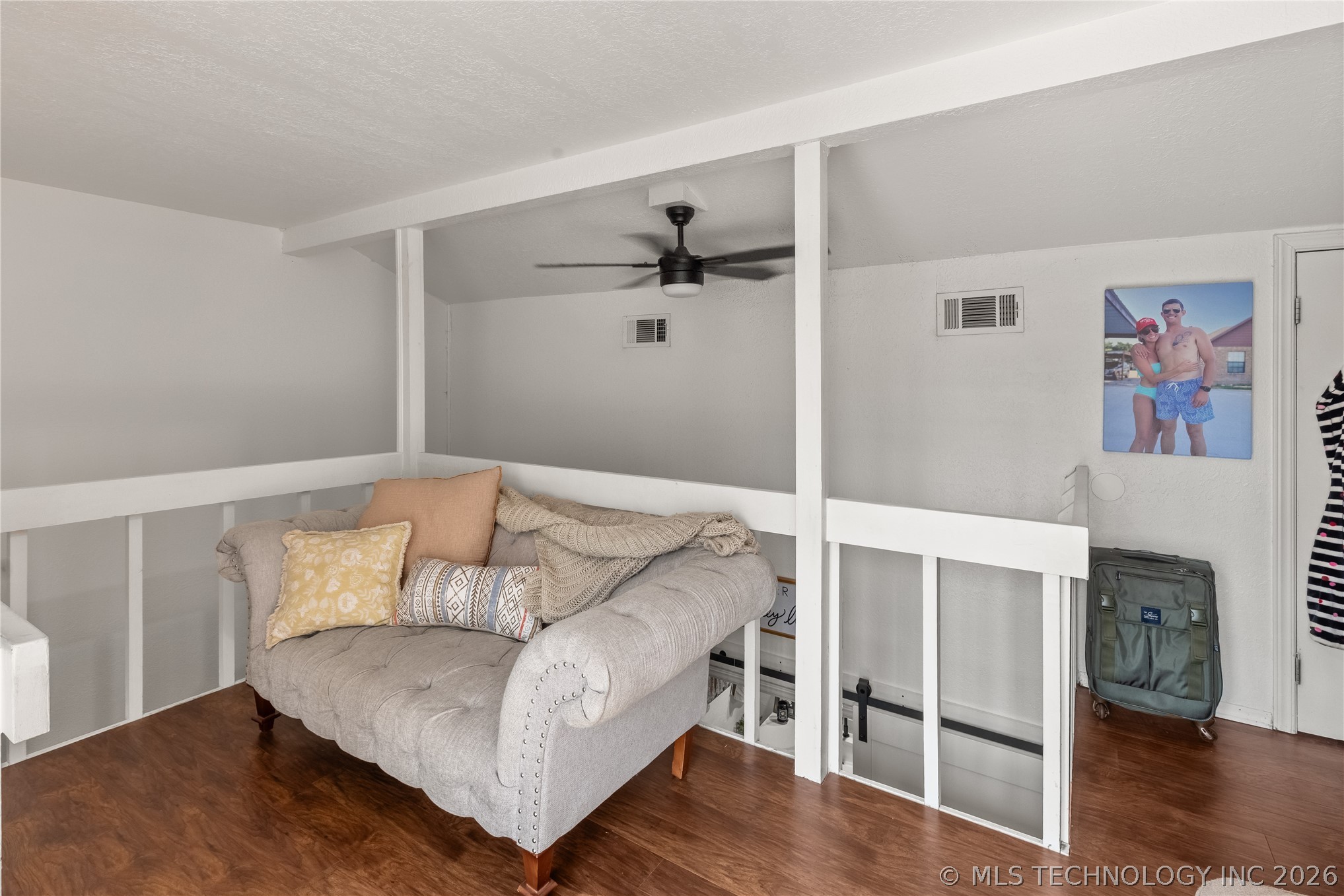 1404 Oakridge Property Photo 23