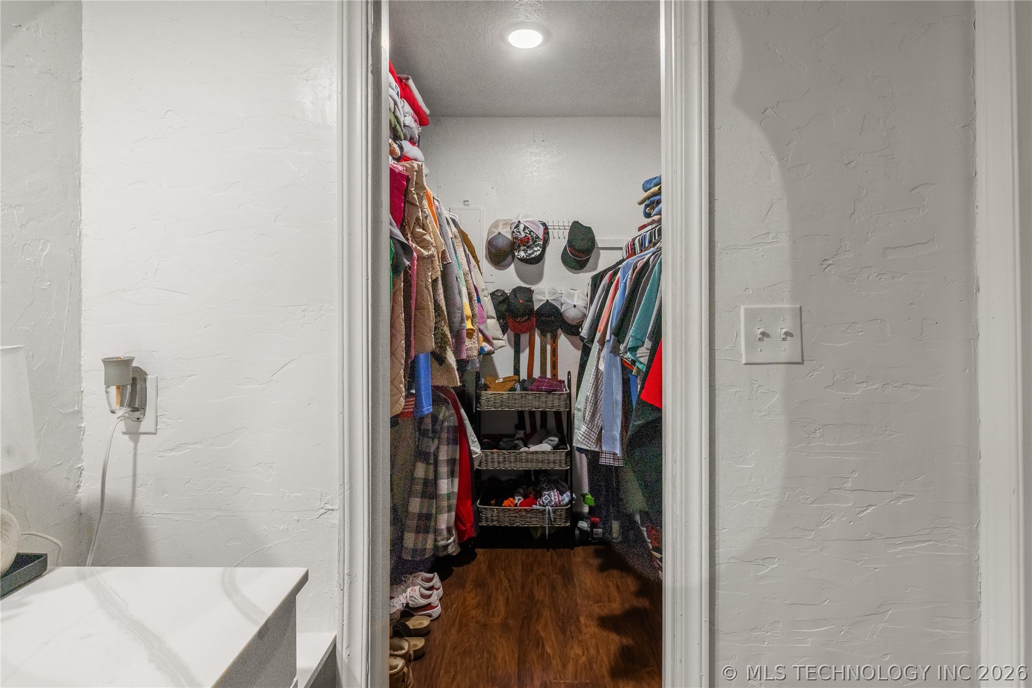 1404 Oakridge Property Photo 32