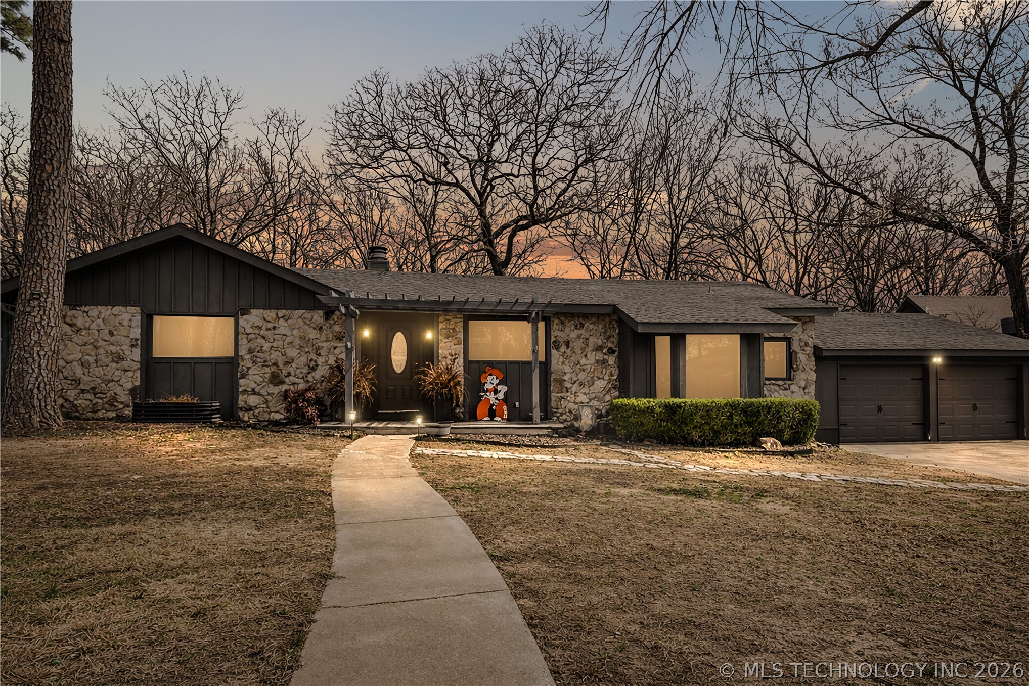 1404 Oakridge Property Photo 39