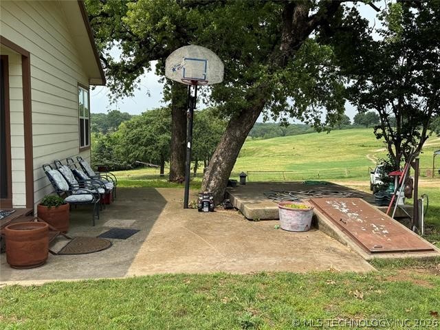 5804 Samuel Road Property Photo 6
