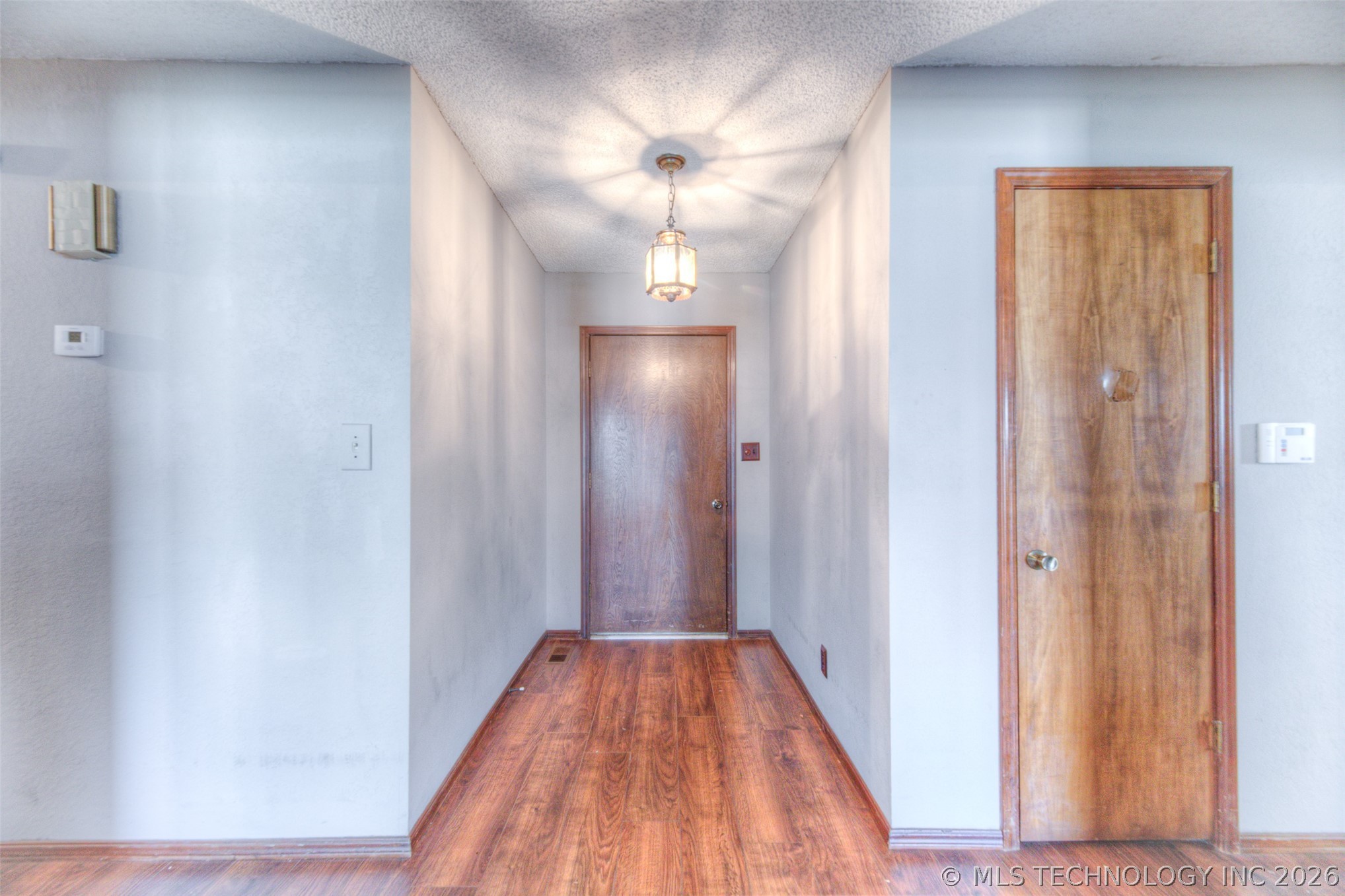 2220 W Memphis Place Property Photo 3