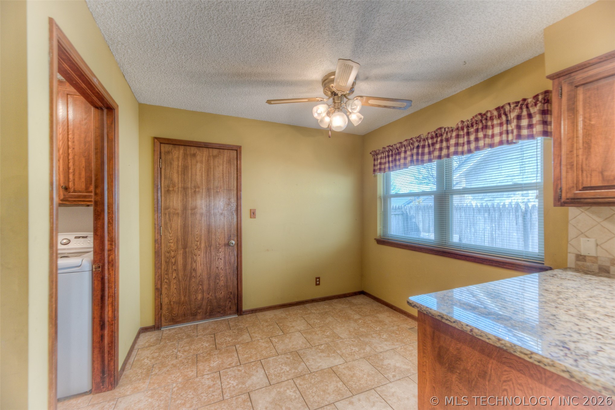 2220 W Memphis Place Property Photo 13