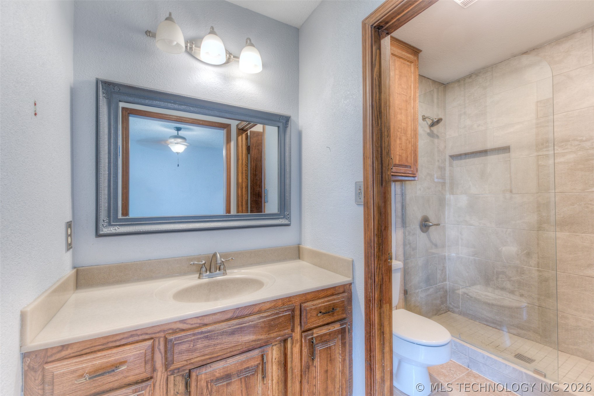 2220 W Memphis Place Property Photo 17