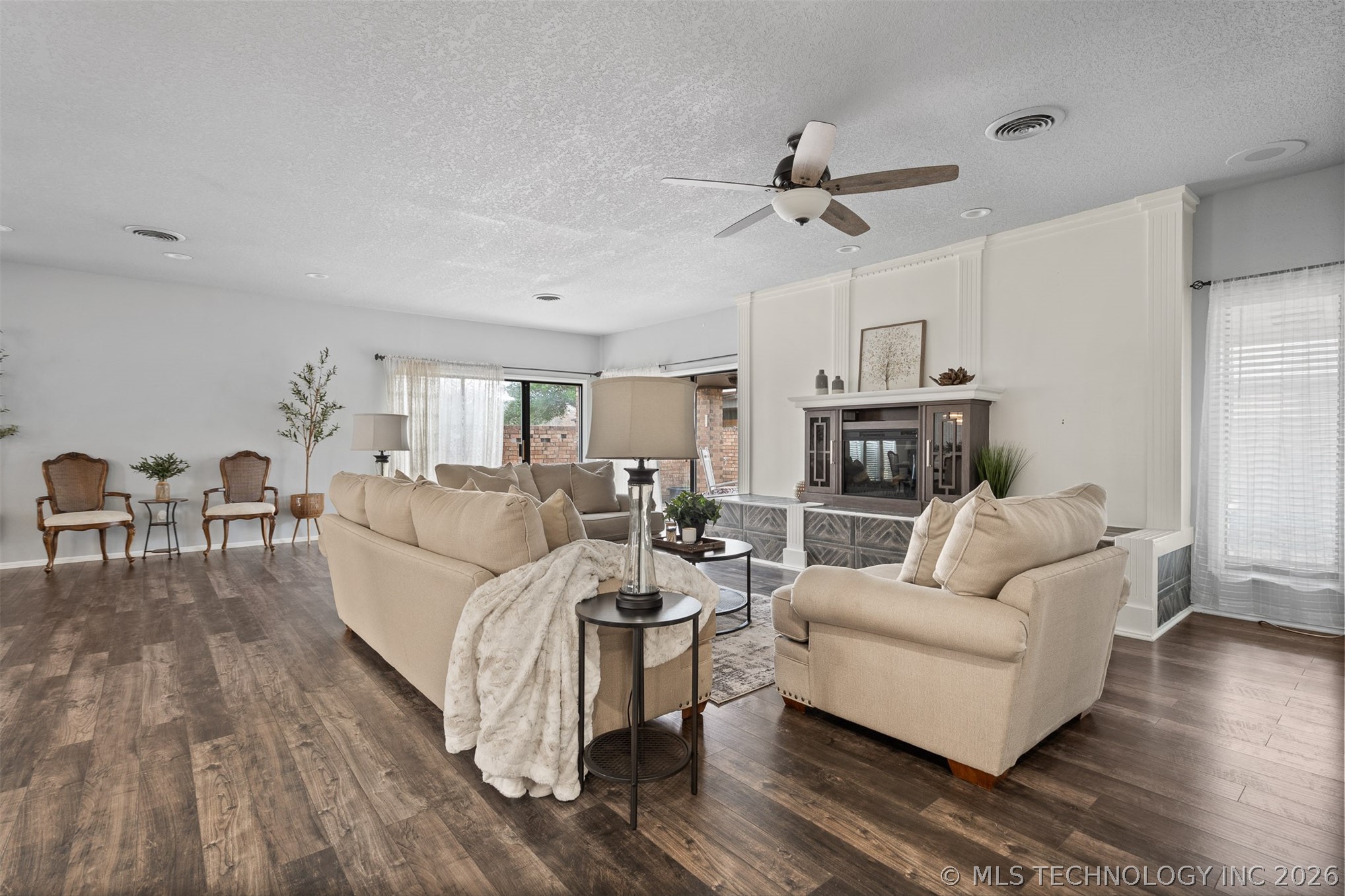 58 Overland Route Property Photo 5