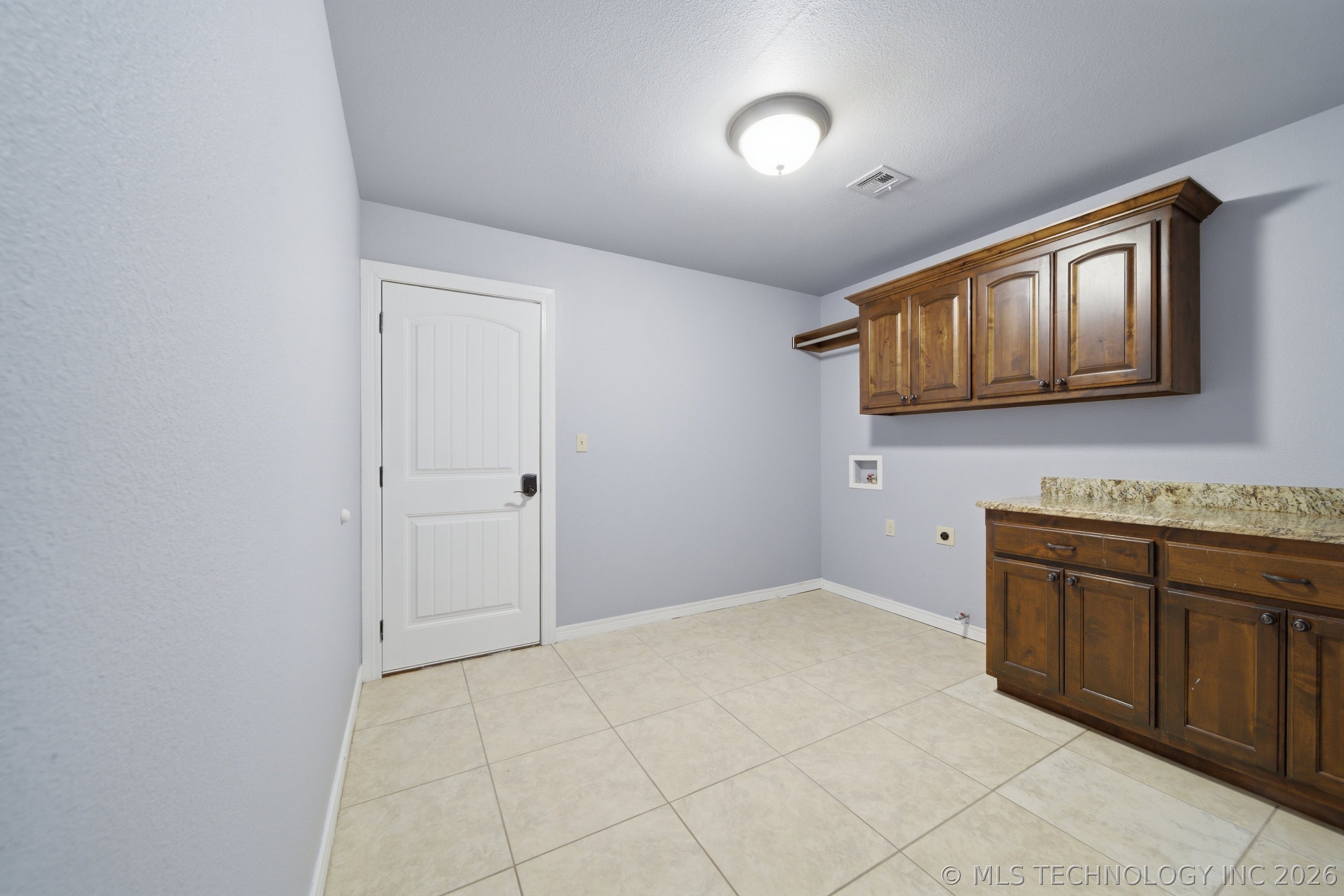 8922 N 143rd East Avenue Property Photo 30
