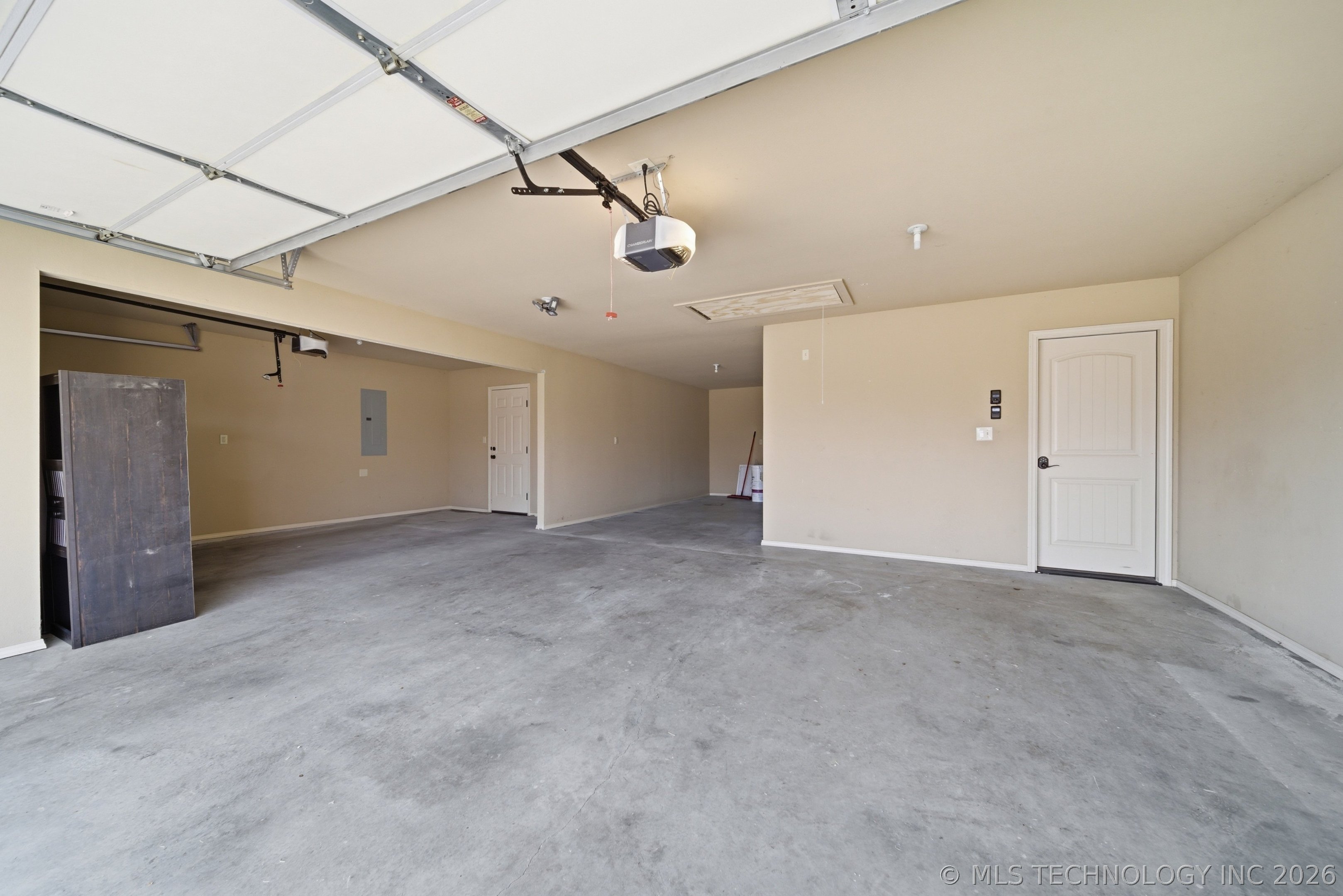 8922 N 143rd East Avenue Property Photo 31