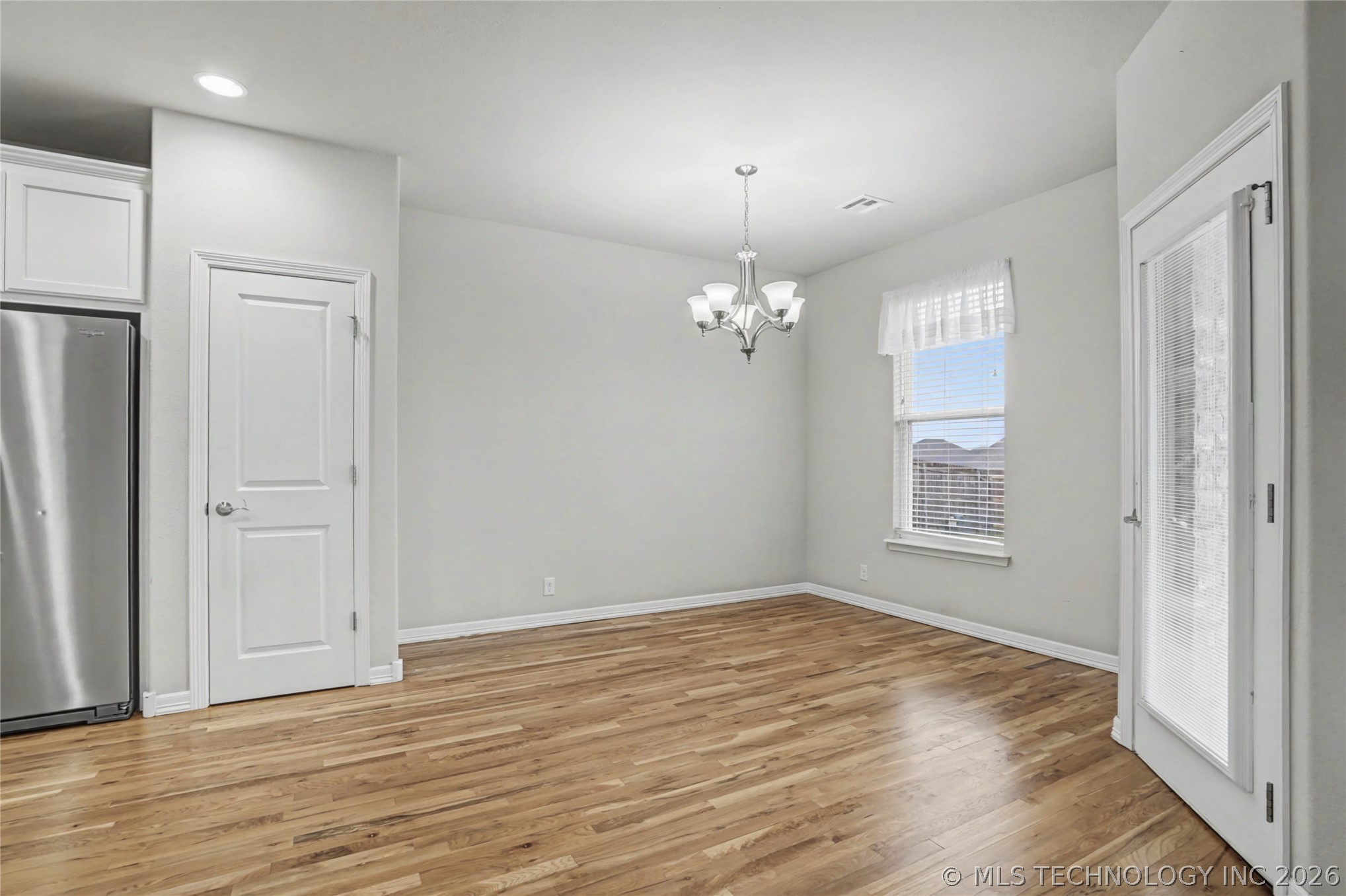 7311 E Oak Ridge Street Property Photo 8
