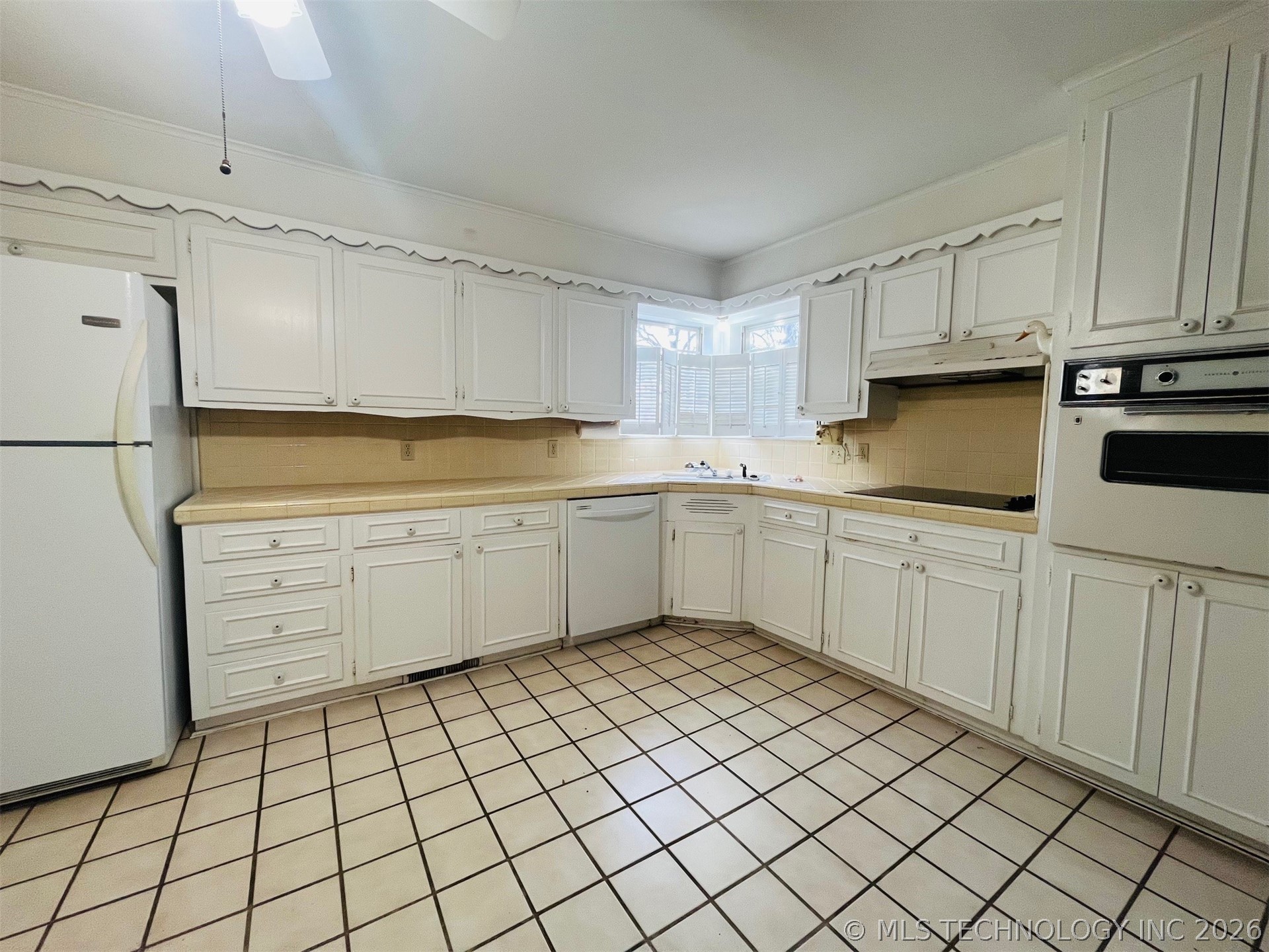 9203 E 40th Street Property Photo 4