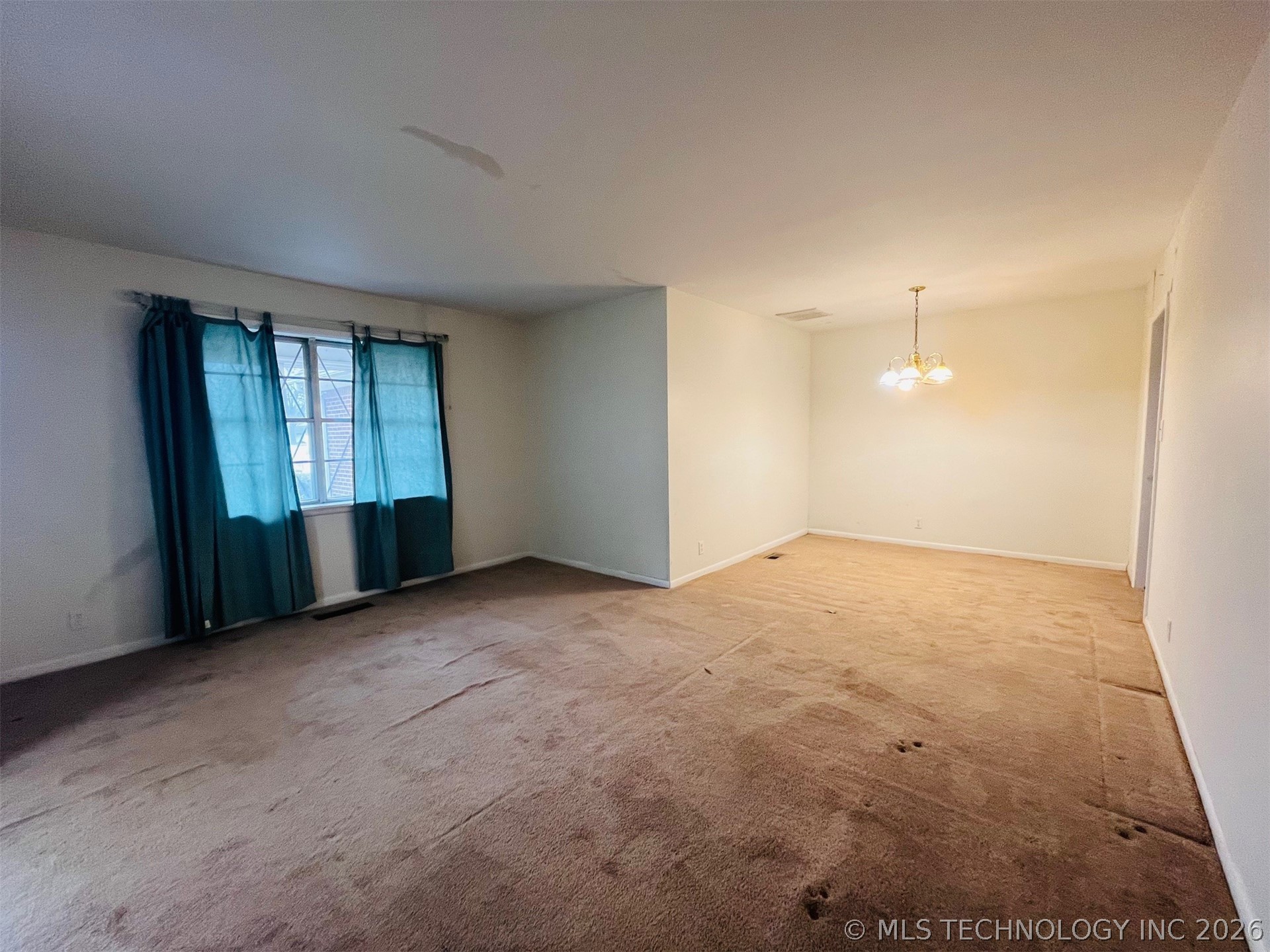 9203 E 40th Street Property Photo 5