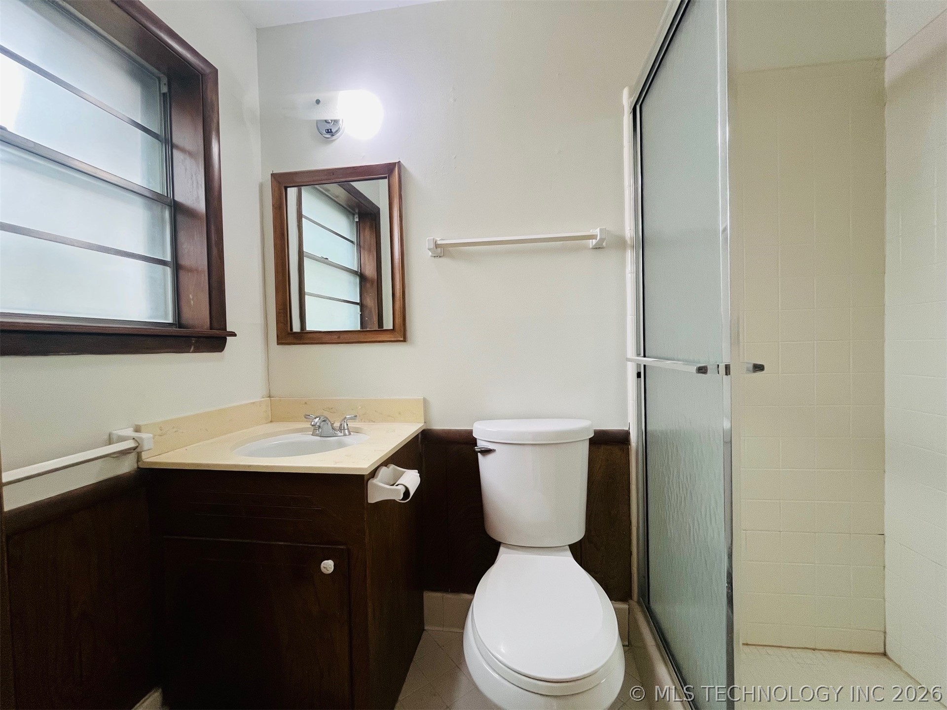 9203 E 40th Street Property Photo 8