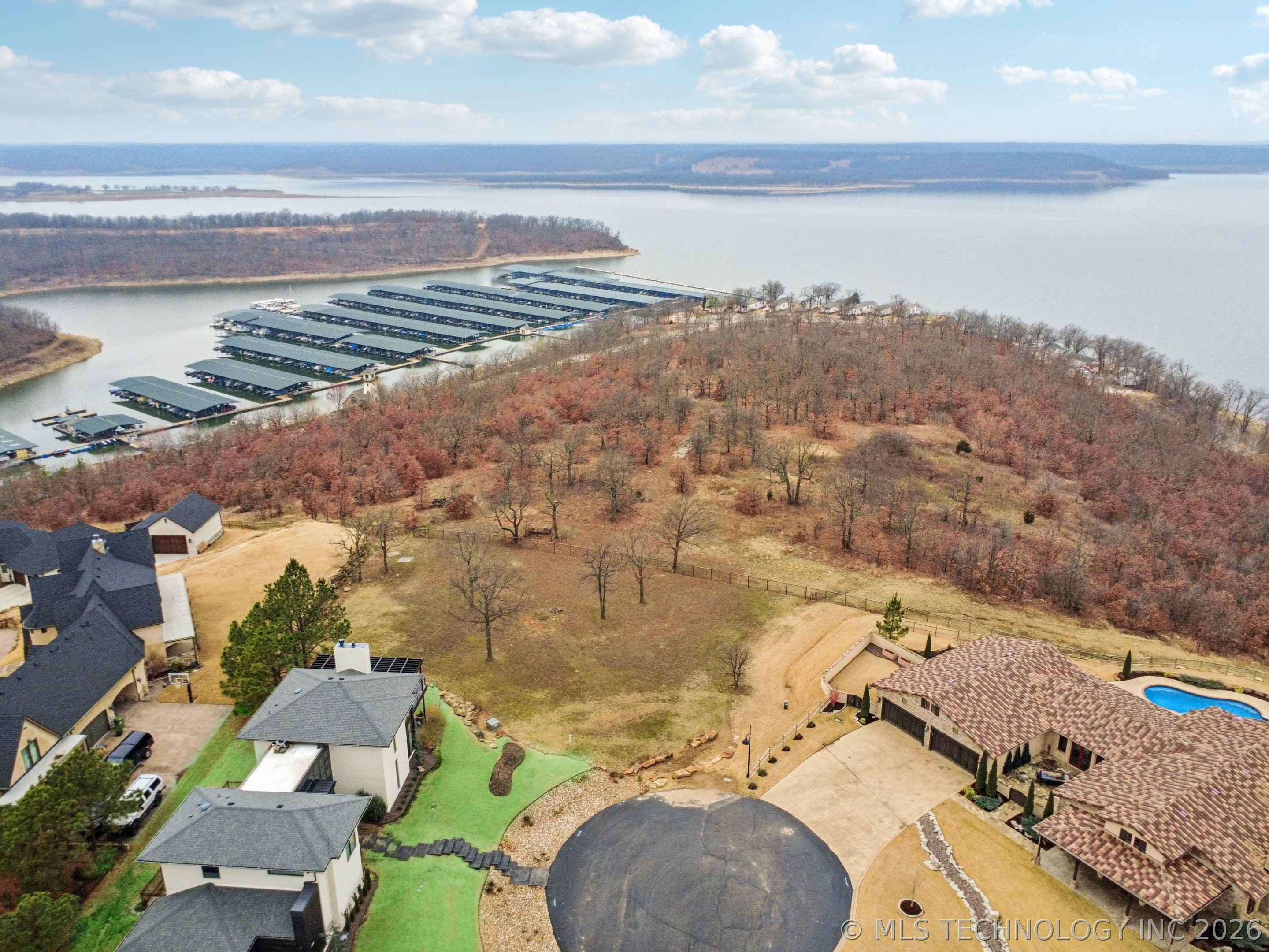 Horizon Circle Property Photo 1