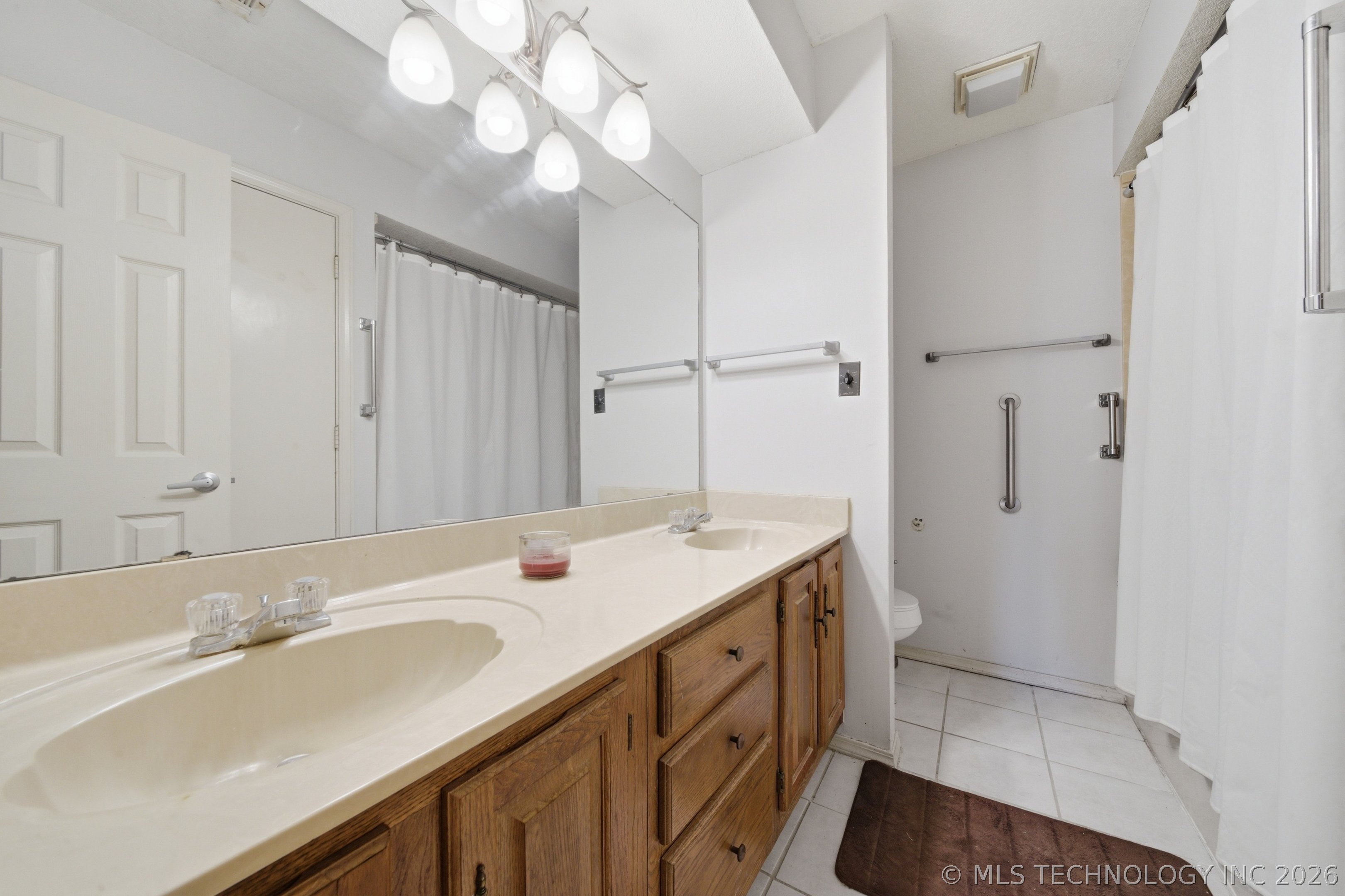 4616 E 93rd Court C Property Photo 15
