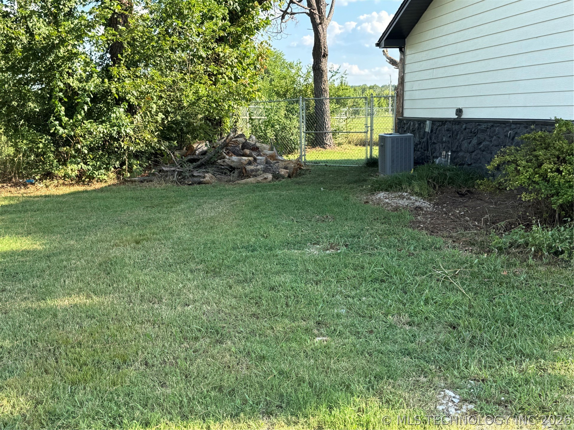 11647 S Hwy 64 Property Photo 27