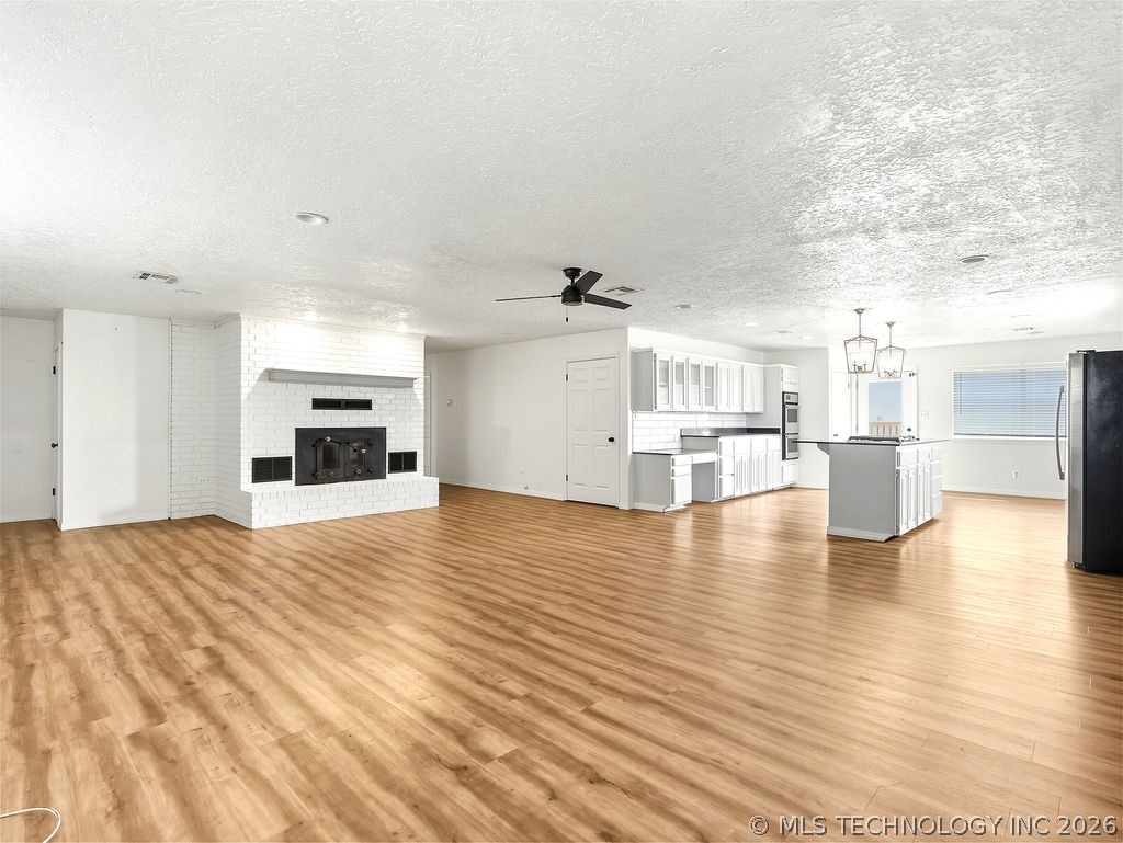 1331 Mockingbird Property Photo 2