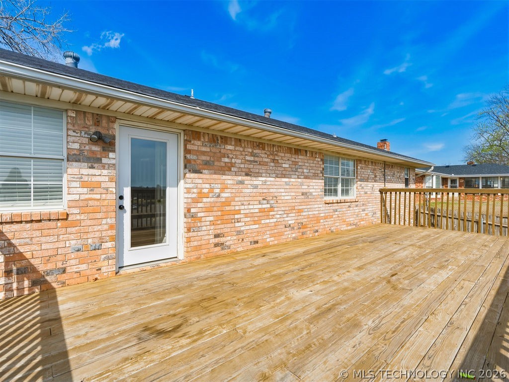 1331 Mockingbird Property Photo 9