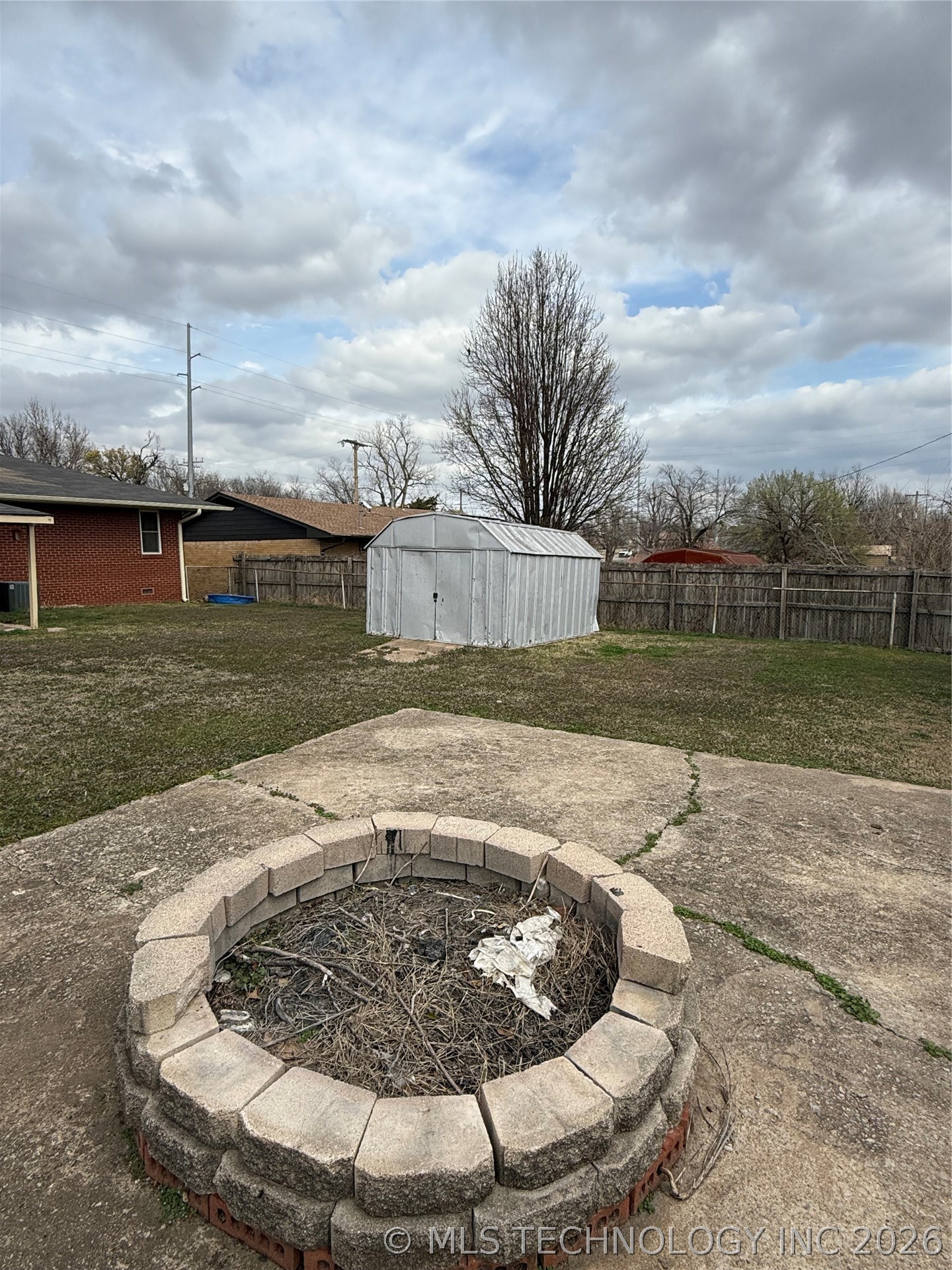 1217 E 9th Street Property Photo 18