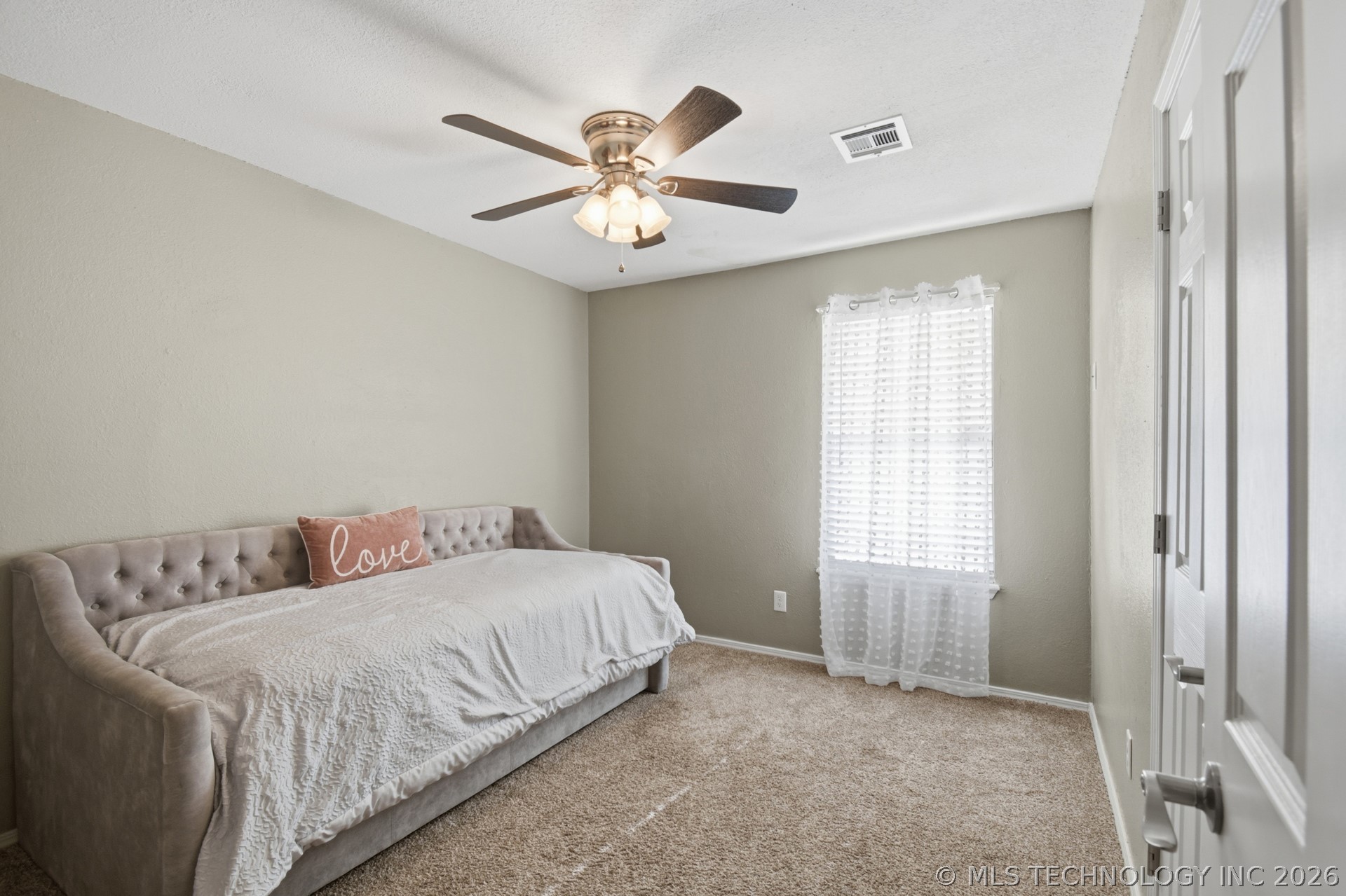 1113 W Durham Street Property Photo 21