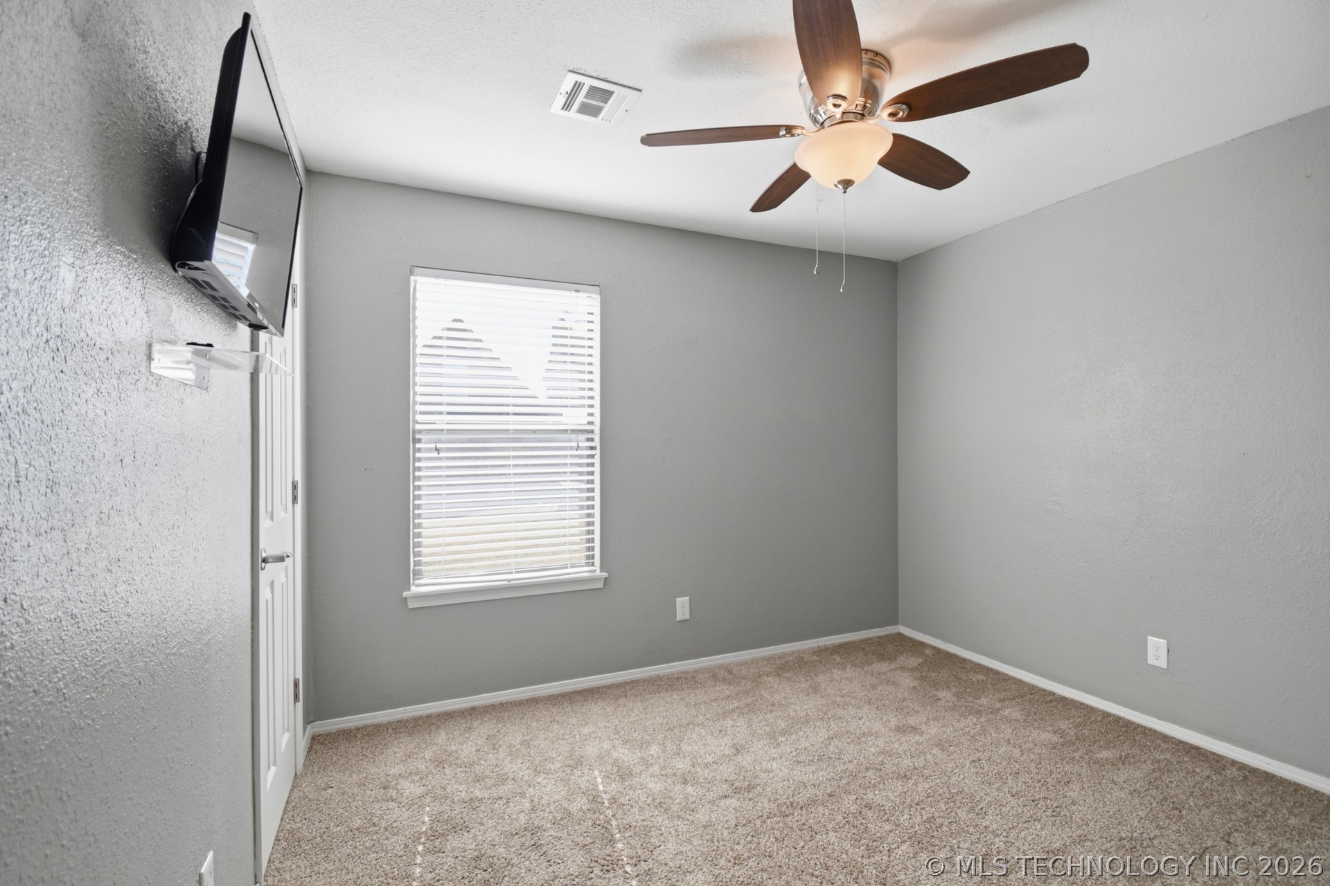 1113 W Durham Street Property Photo 24