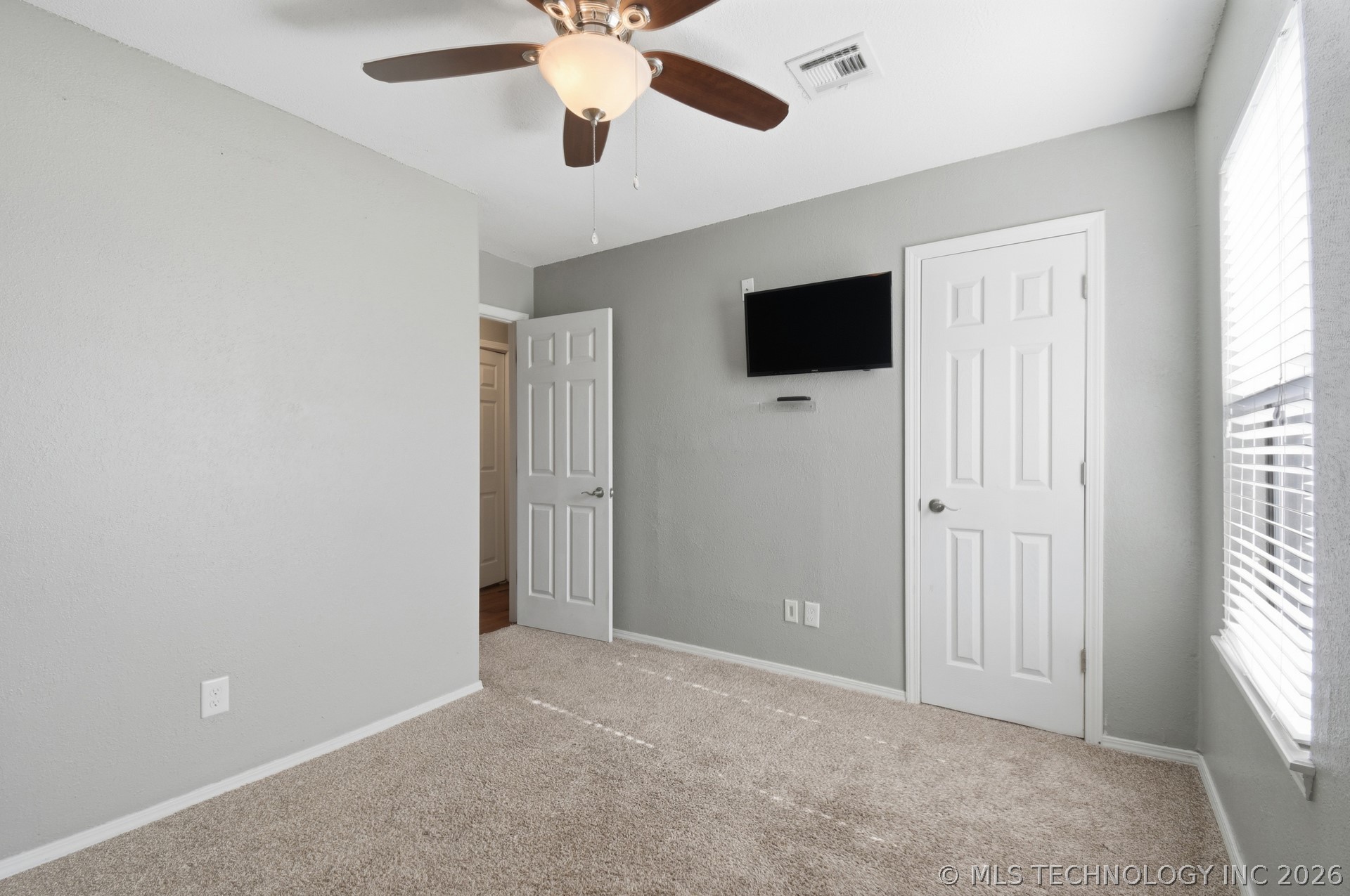 1113 W Durham Street Property Photo 25