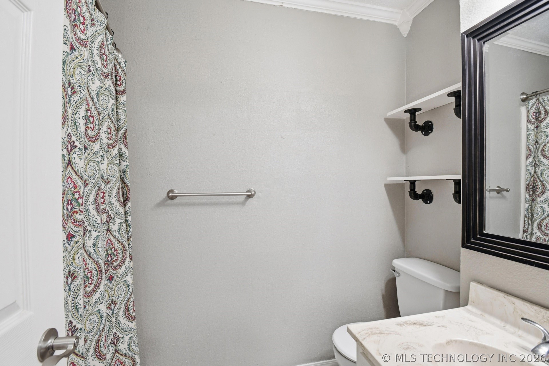 1113 W Durham Street Property Photo 27