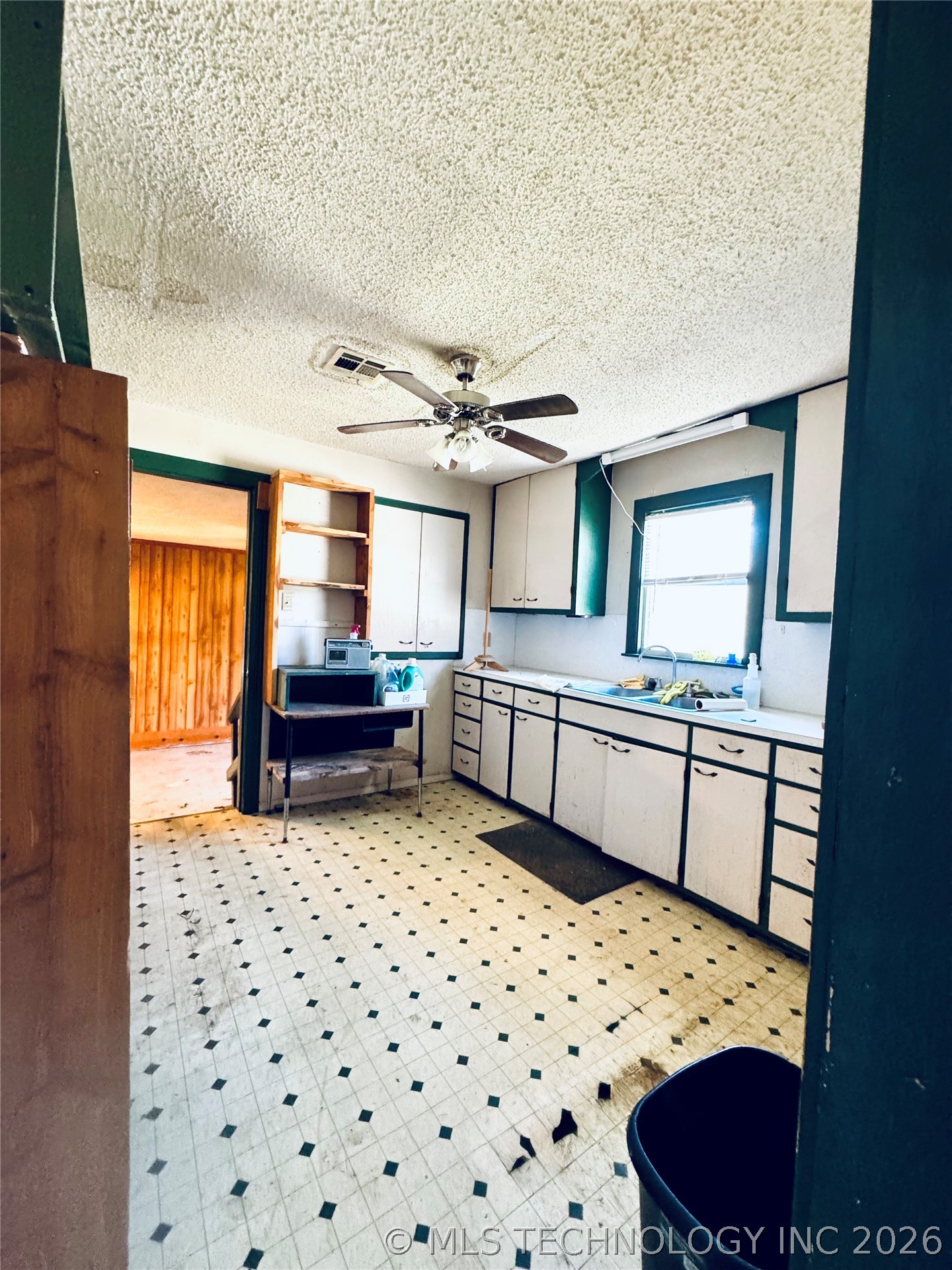 13844 County Road 1560 Property Photo 9