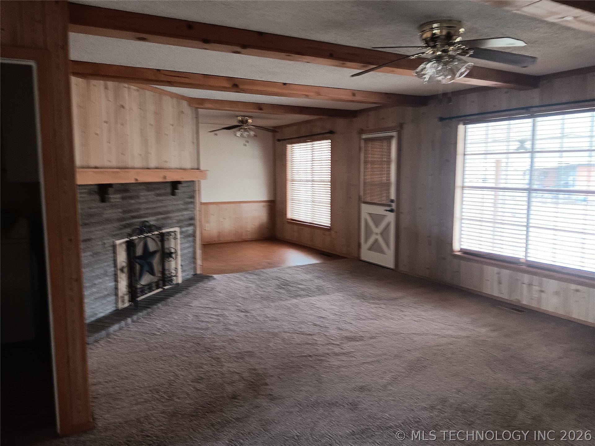1001 S Colonial Drive Property Photo 8