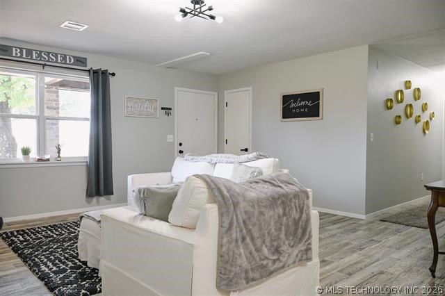 1146 N 4270 Road Property Photo 4