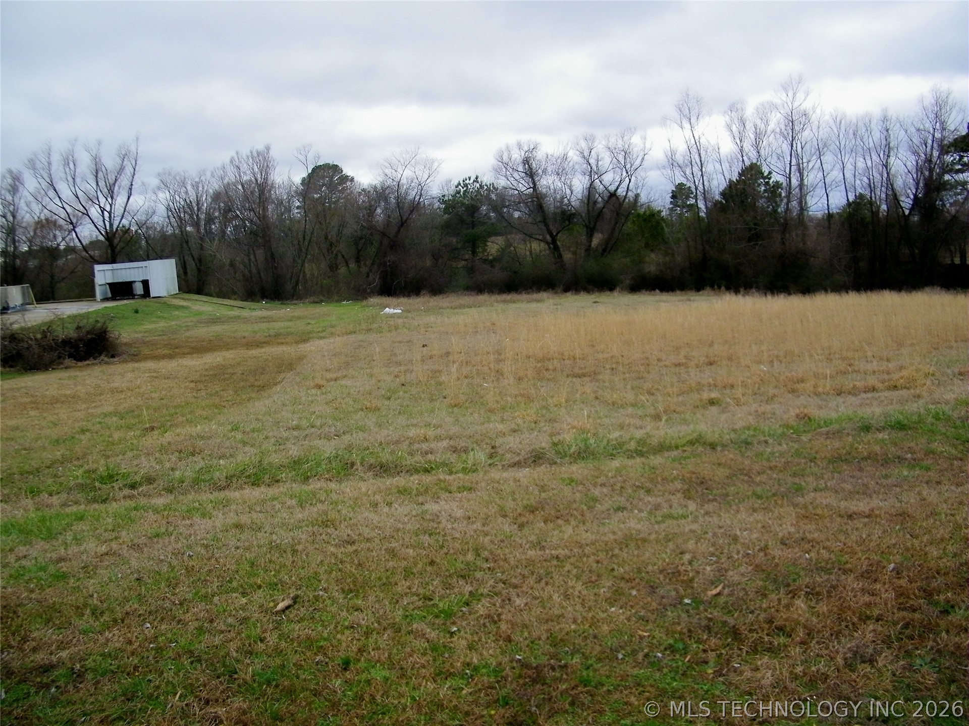 1 E Washington Street Property Photo 2