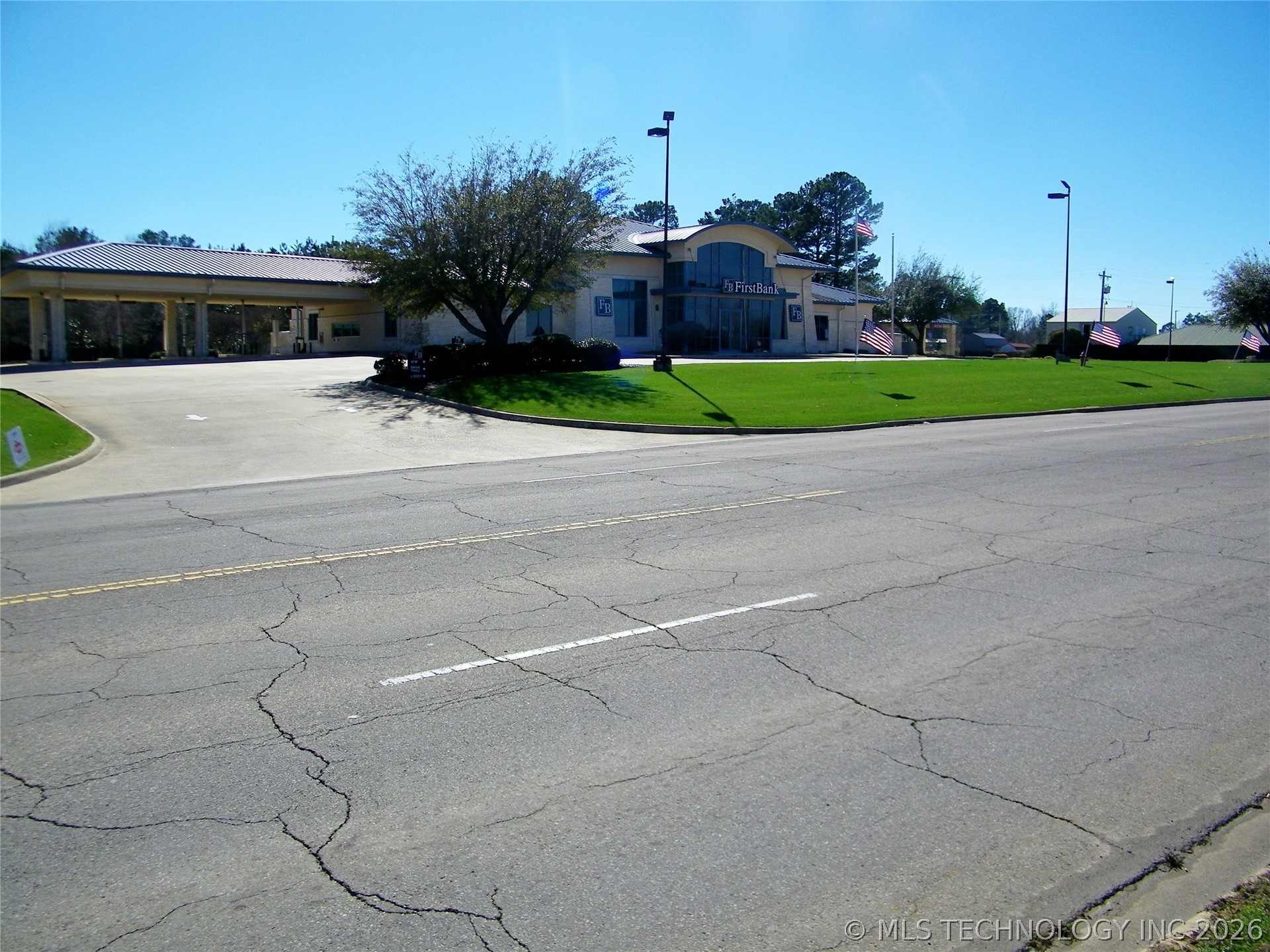 1 E Washington Street Property Photo 13
