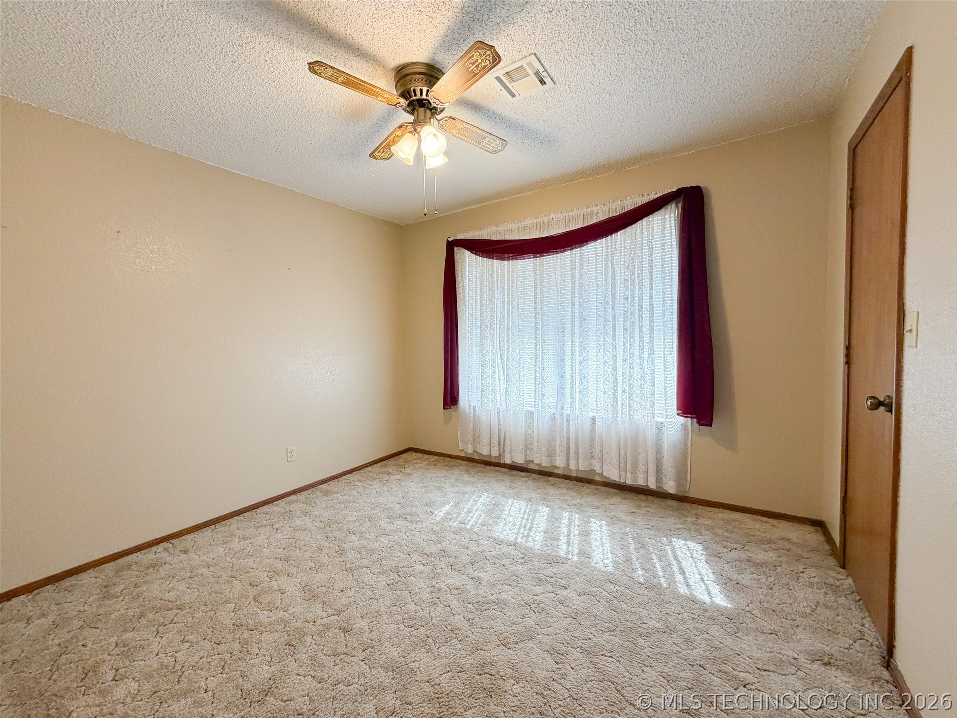 3402 Dakota Avenue Property Photo 11