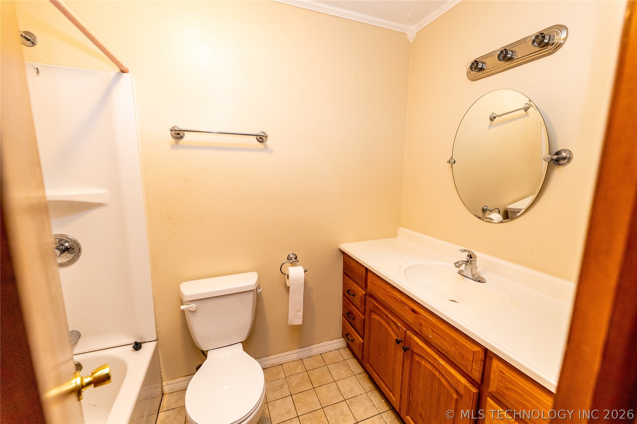 821 Ash Street Property Photo 7
