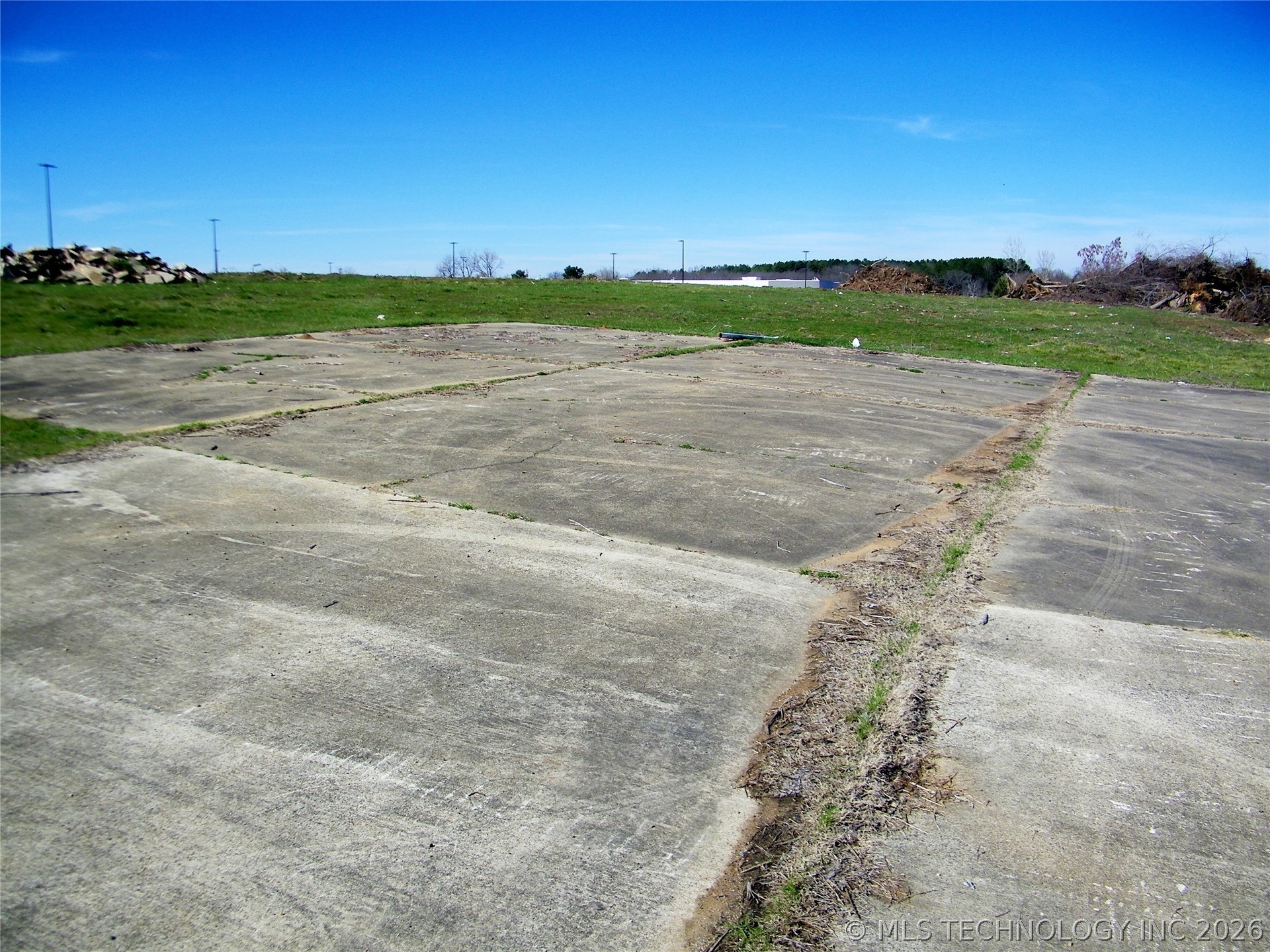 3 E Washington Street Property Photo 6