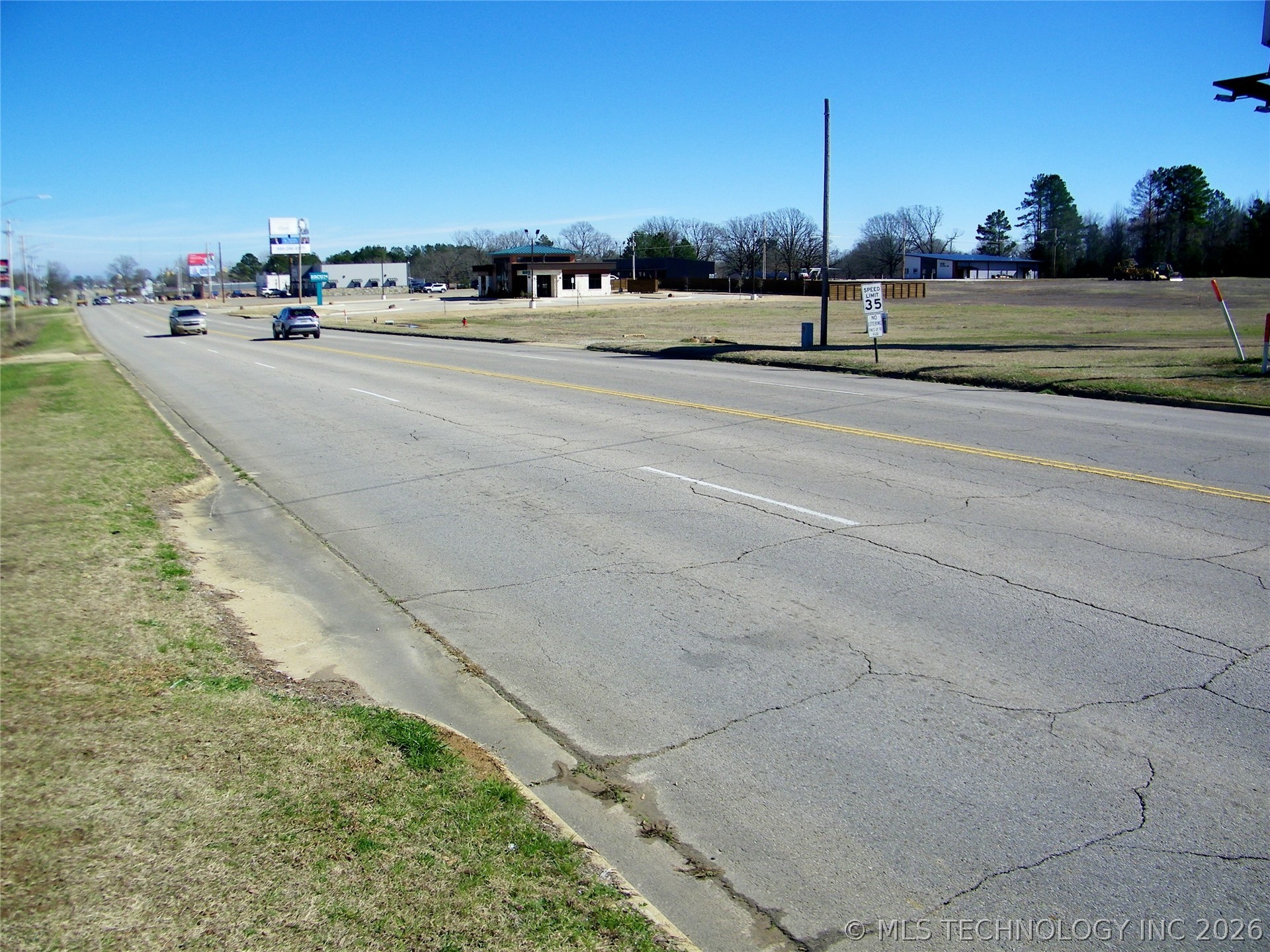3 E Washington Street Property Photo 15