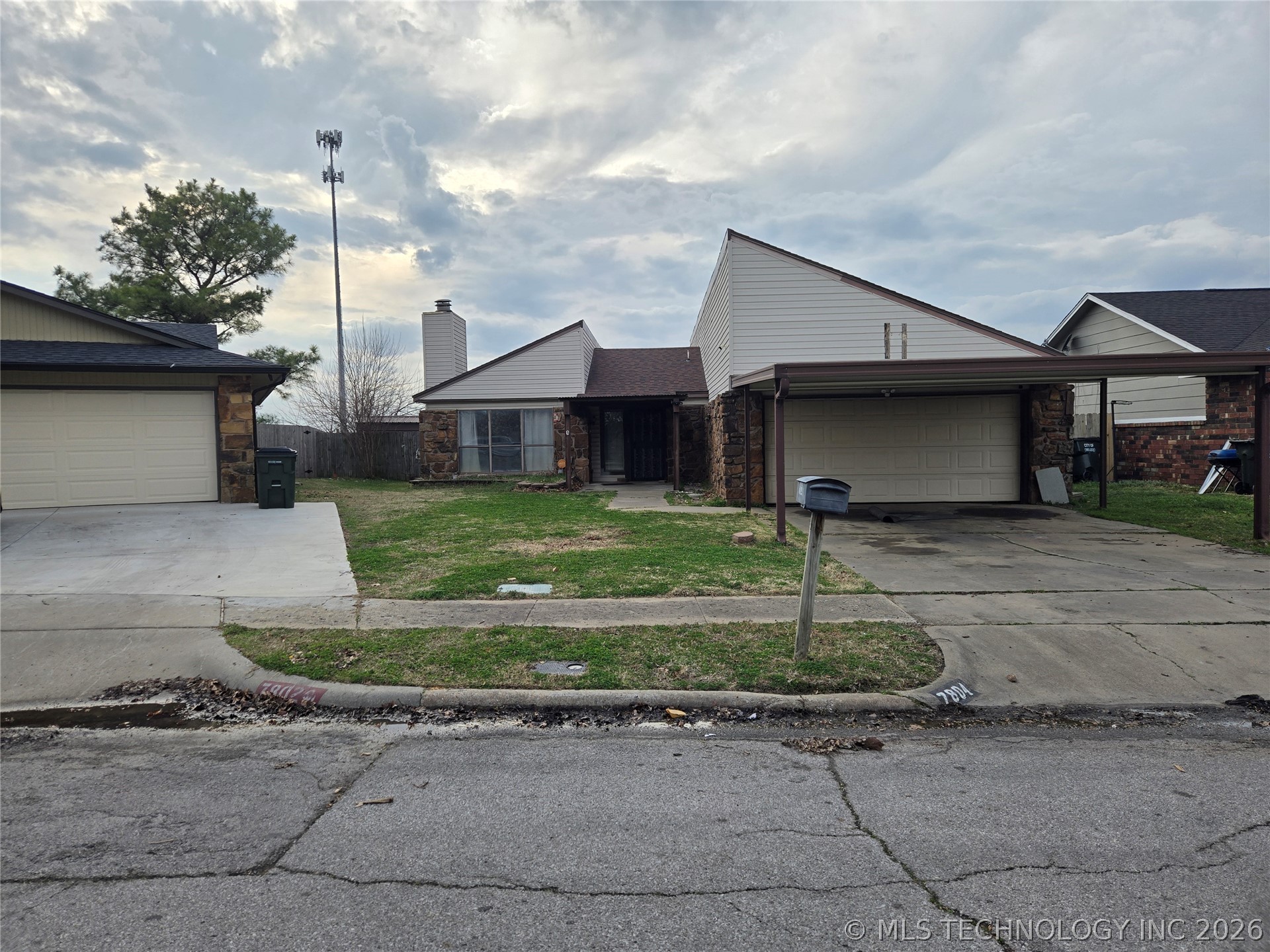 7804 N 117th East East Avenue Property Photo 1