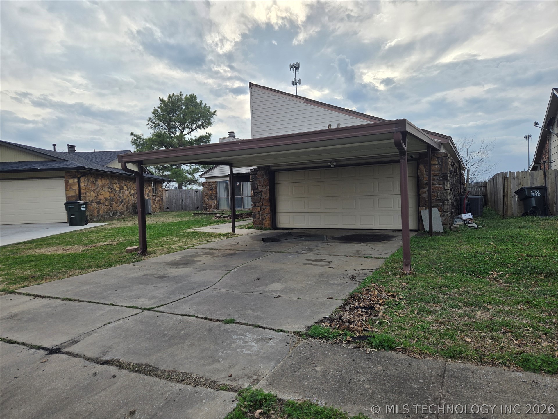 7804 N 117th East East Avenue Property Photo 2