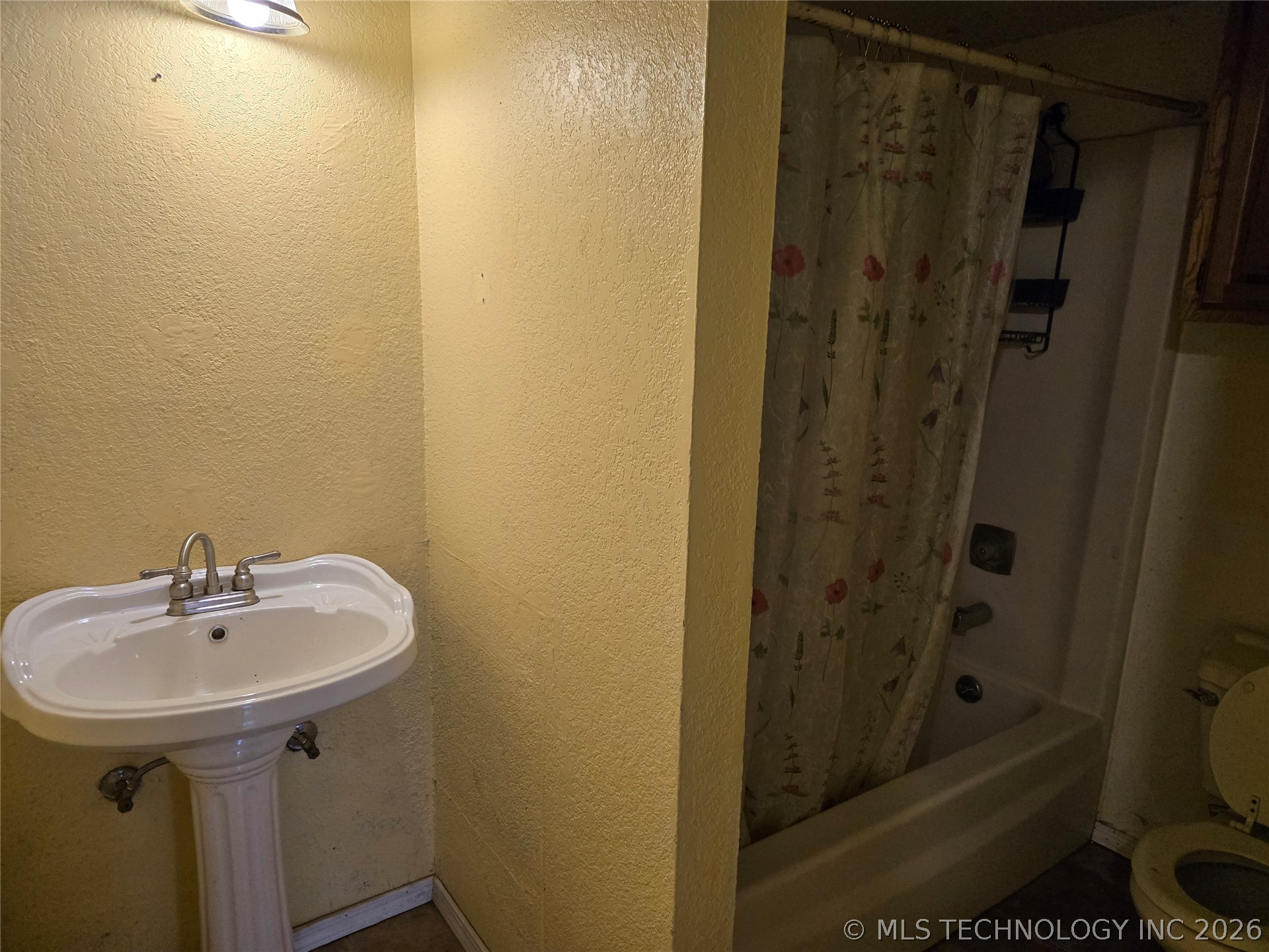 7804 N 117th East East Avenue Property Photo 41