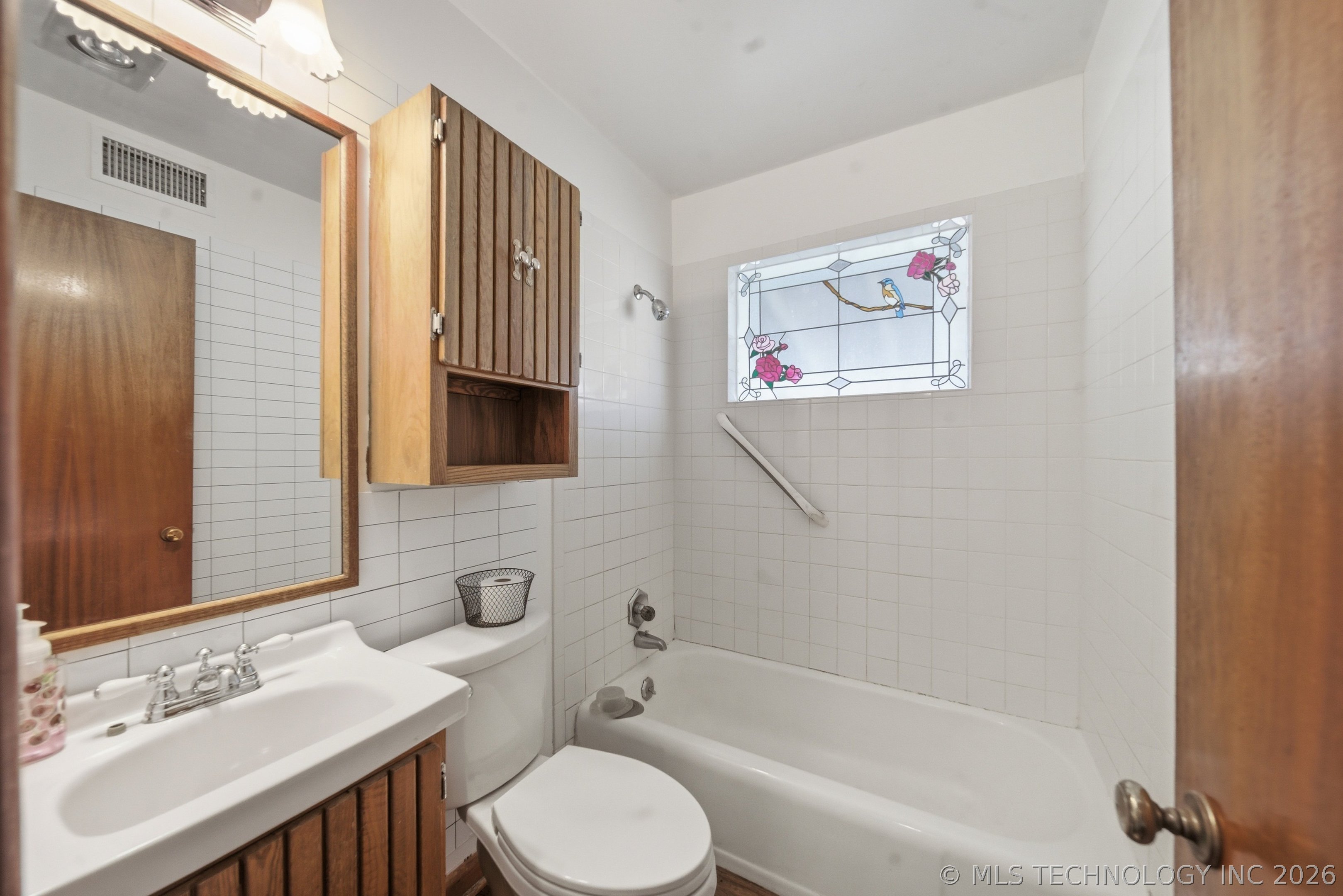 707 E 7th Court Property Photo 22