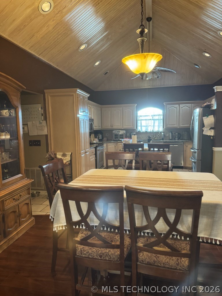 1614 Southern Hills Drive Property Photo 6