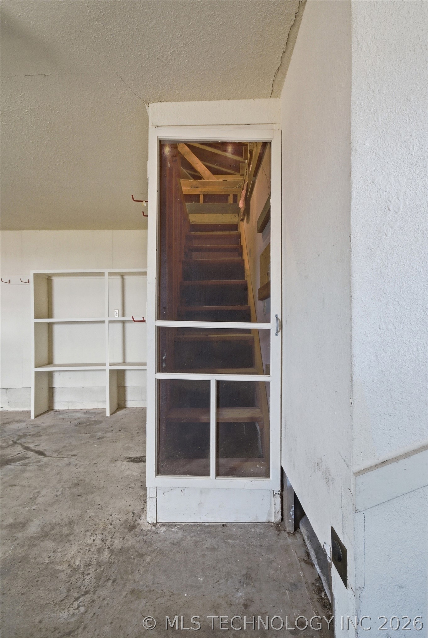 24243 S Highway 2 Property Photo 28