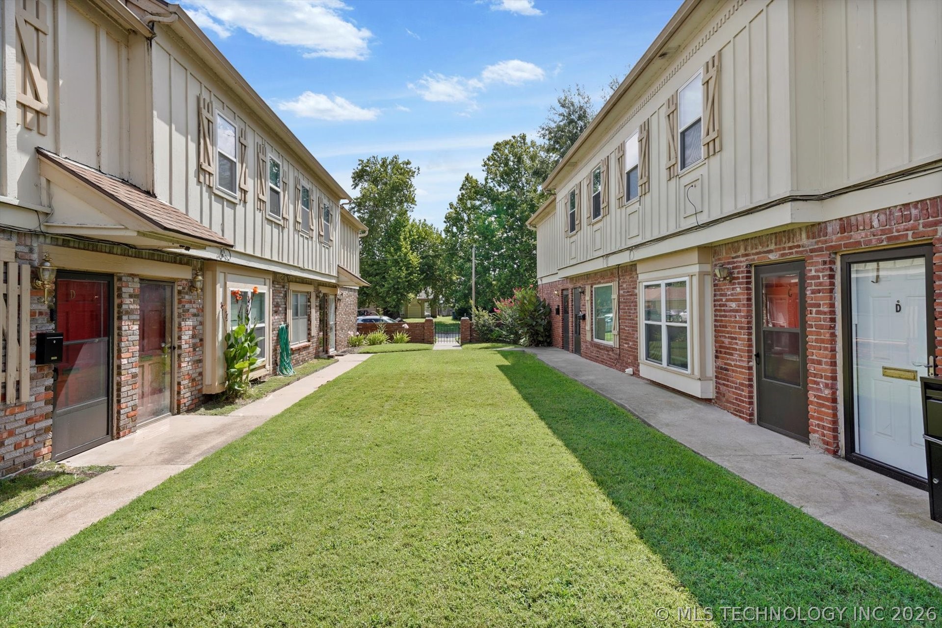 6148 S Madison Place 6148-a Property Photo 2