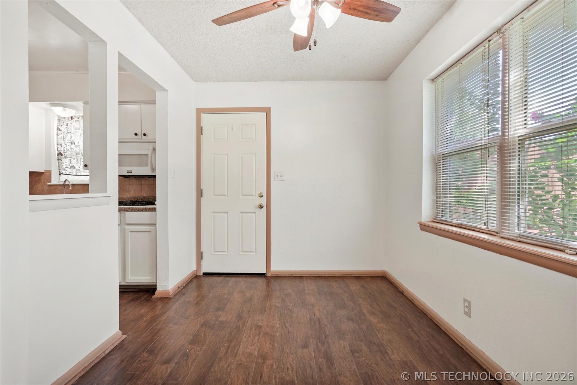 6148 S Madison Place 6148-a Property Photo 9